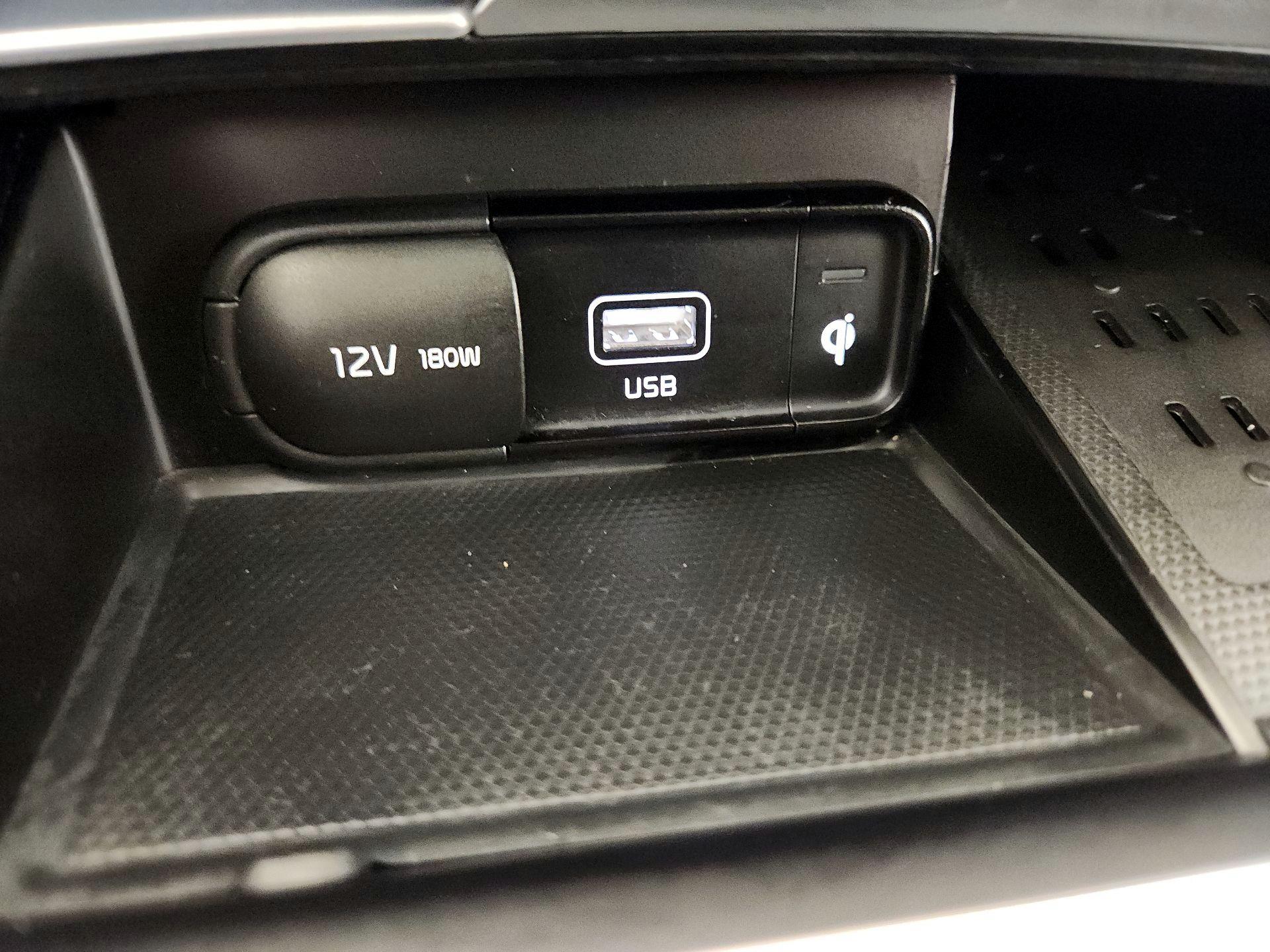 Thumbnail: 2022 Kia Stinger - 19