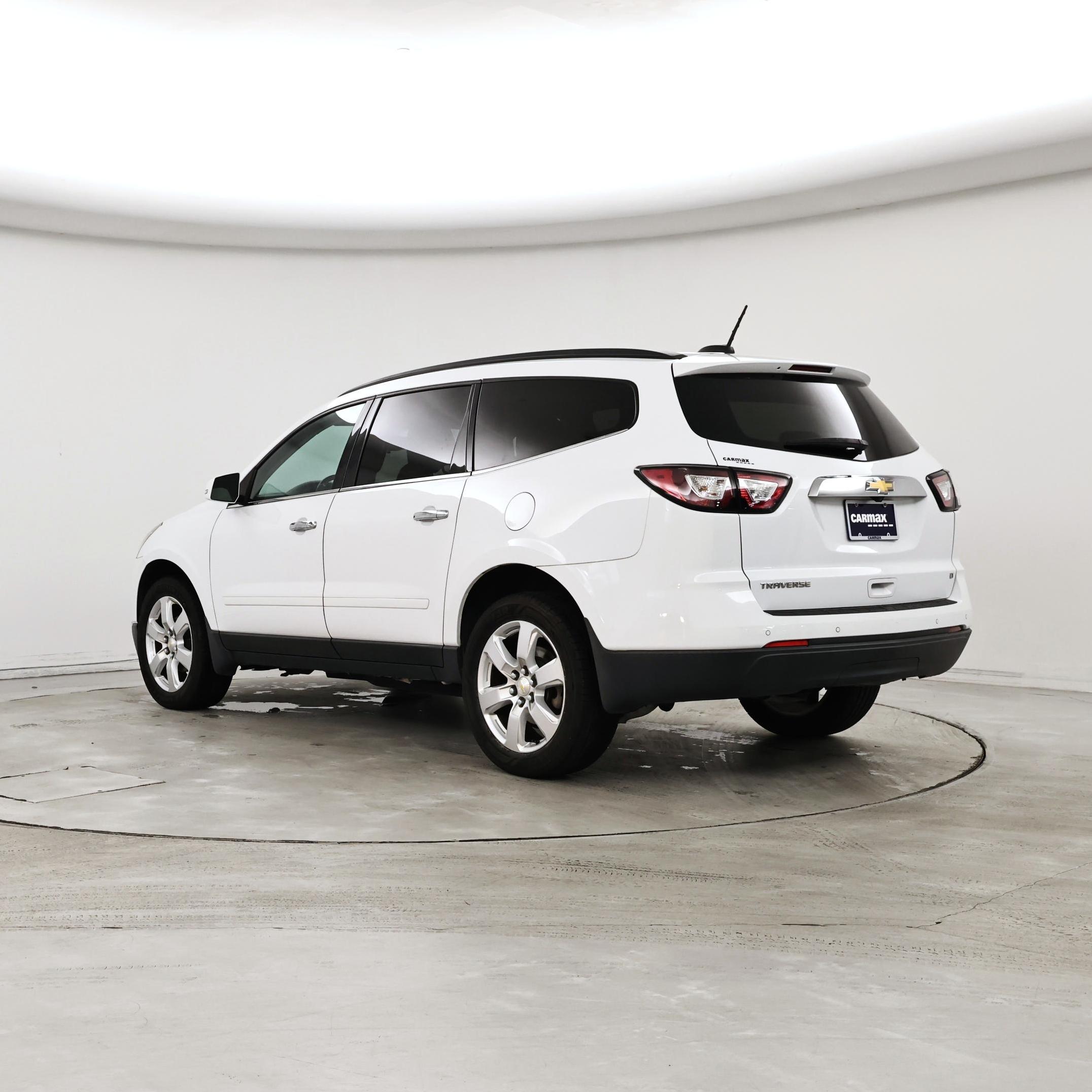 Thumbnail: 2017 Chevrolet Traverse - 2