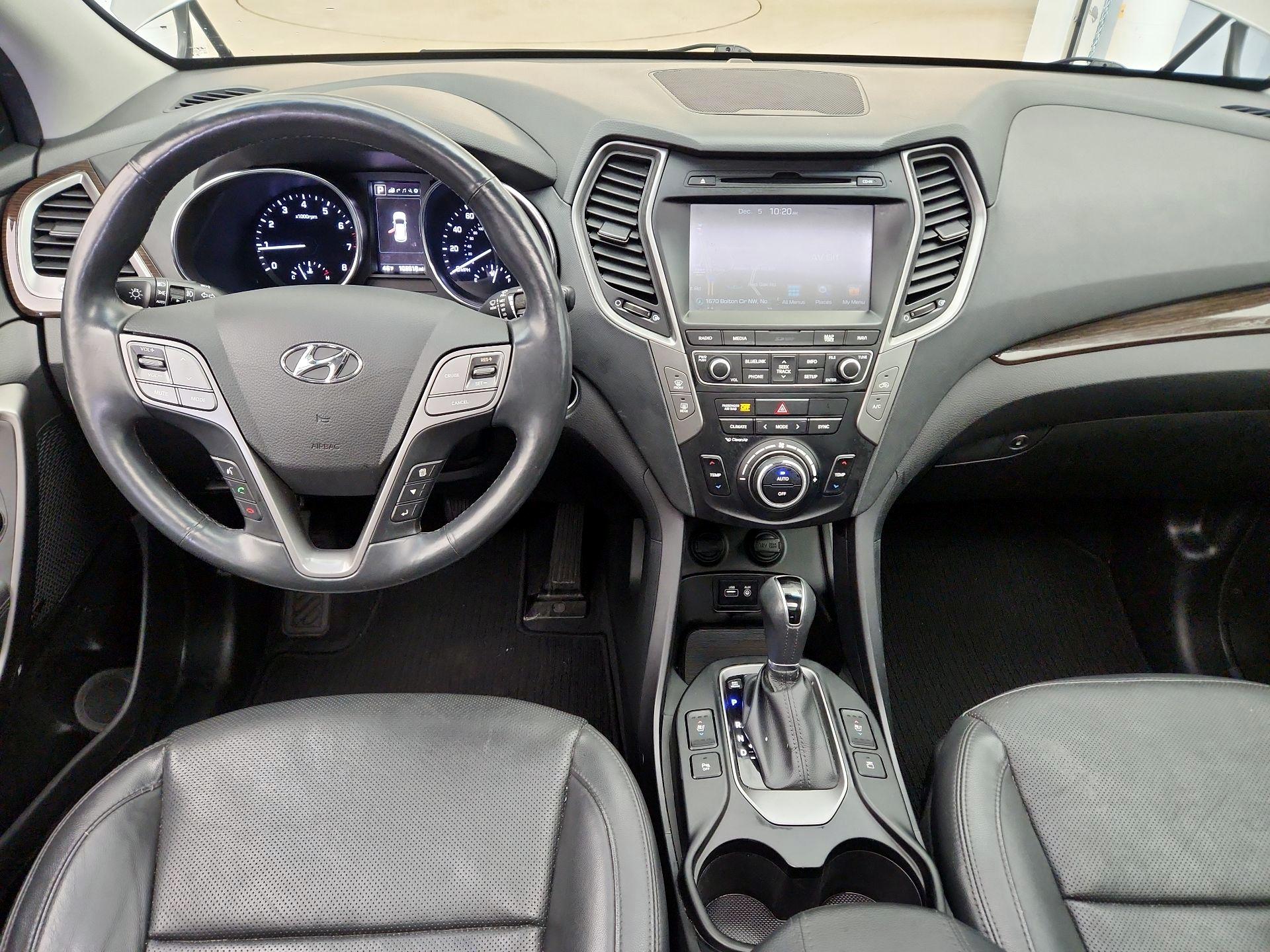 Thumbnail: 2017 Hyundai Santa Fe - 9