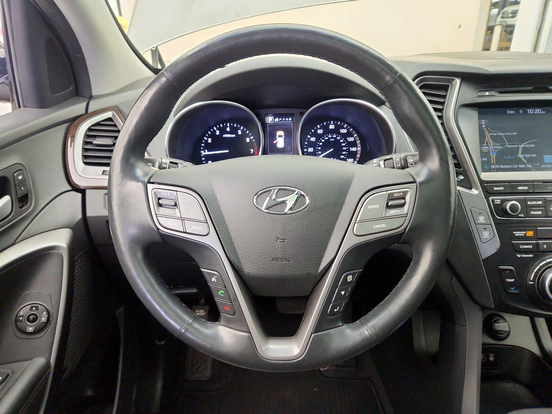 Thumbnail: 2017 Hyundai Santa Fe - 10