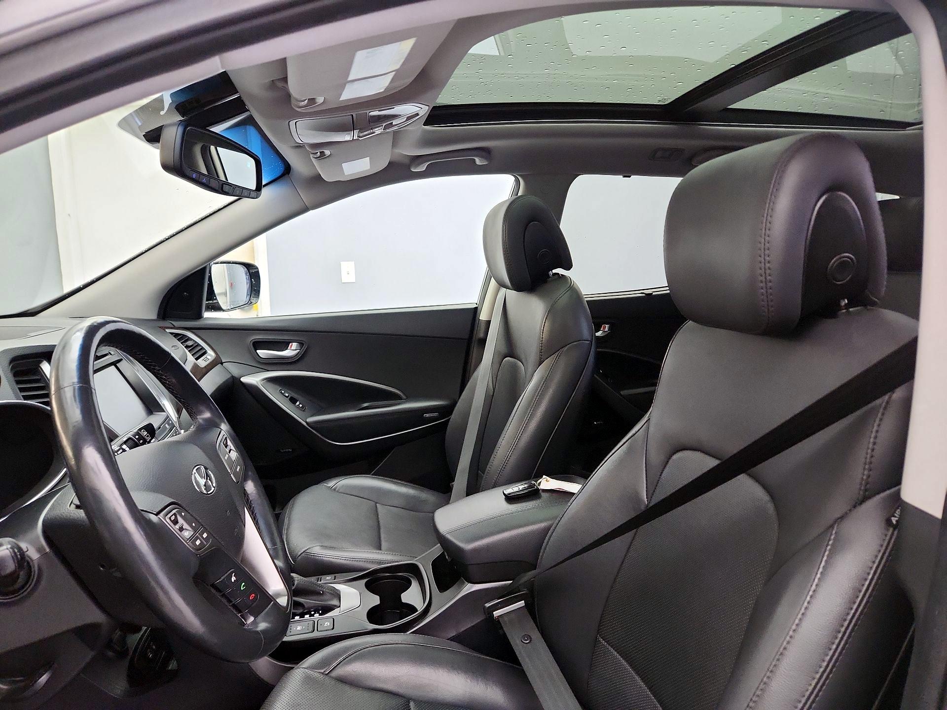 Thumbnail: 2017 Hyundai Santa Fe - 20