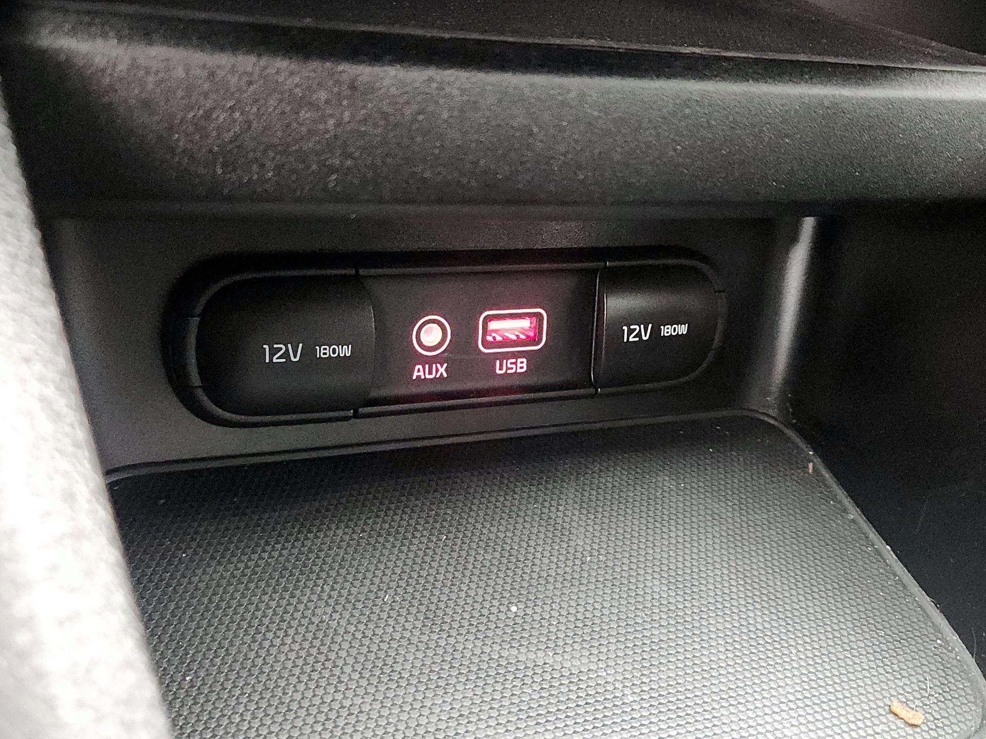 Thumbnail: 2021 Kia Forte - 17