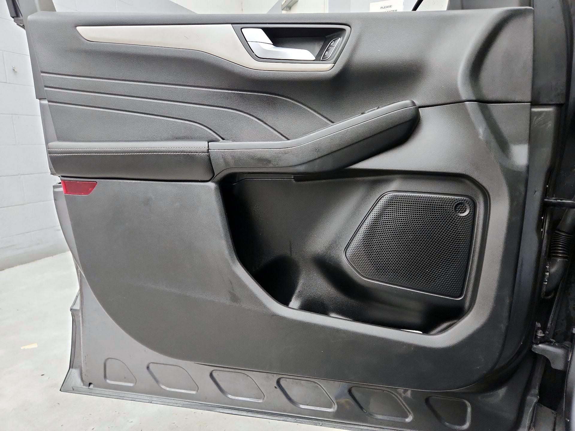 Thumbnail: 2021 Ford Escape - 12