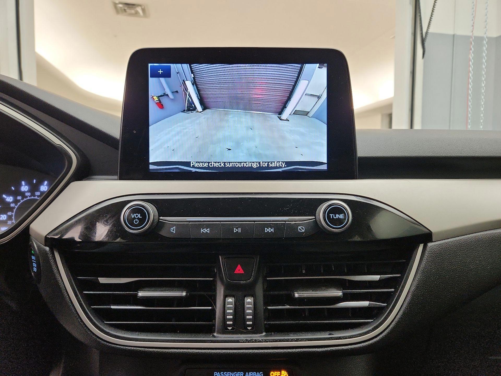 Thumbnail: 2021 Ford Escape - 15