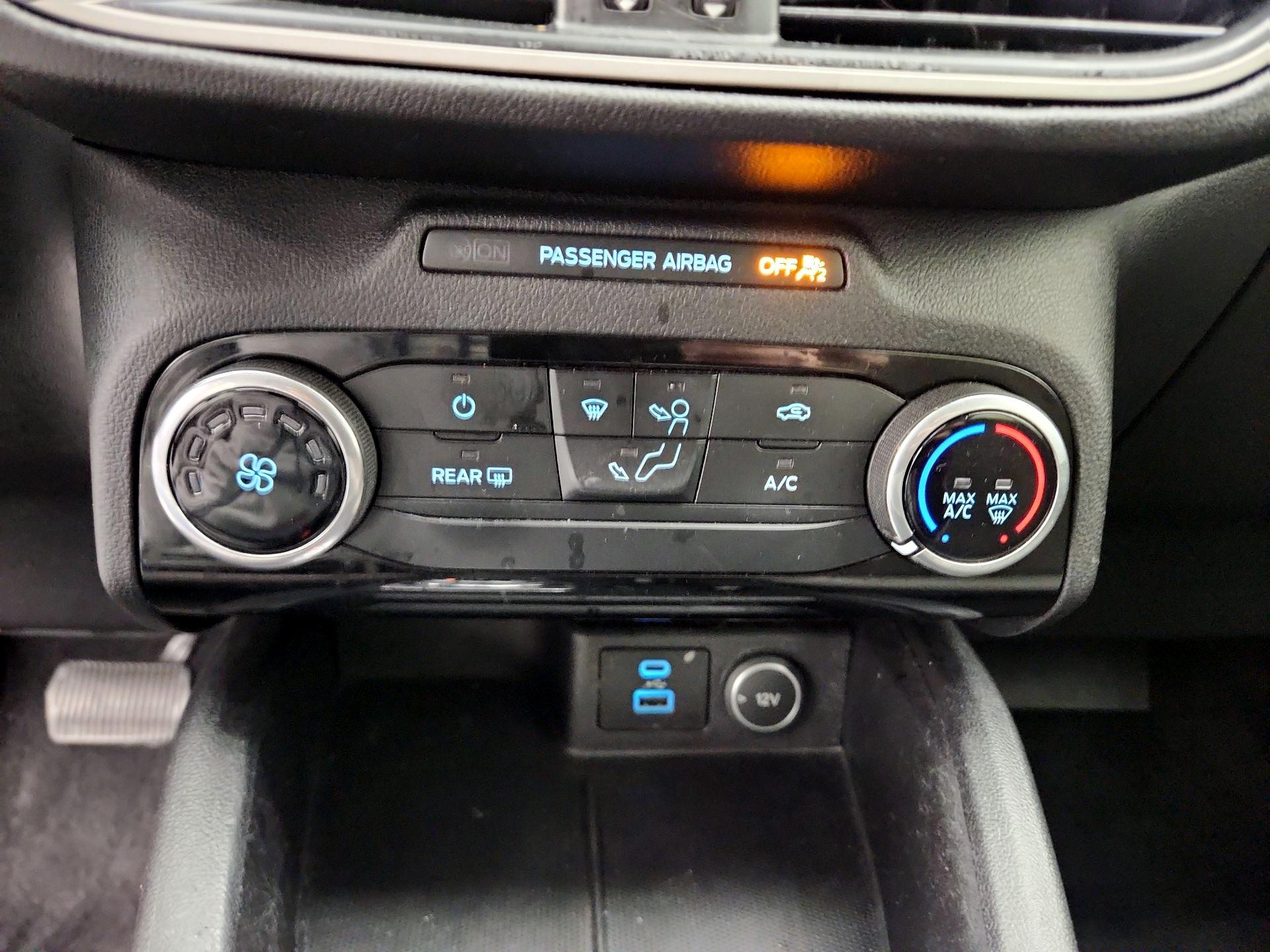 Thumbnail: 2021 Ford Escape - 17