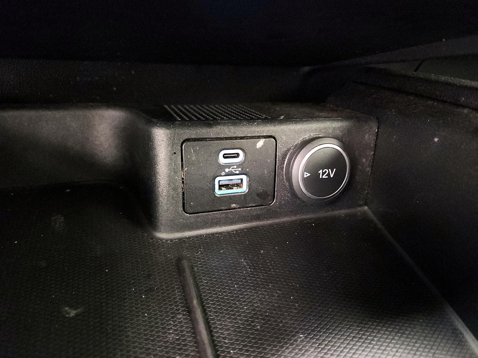 Thumbnail: 2021 Ford Escape - 19