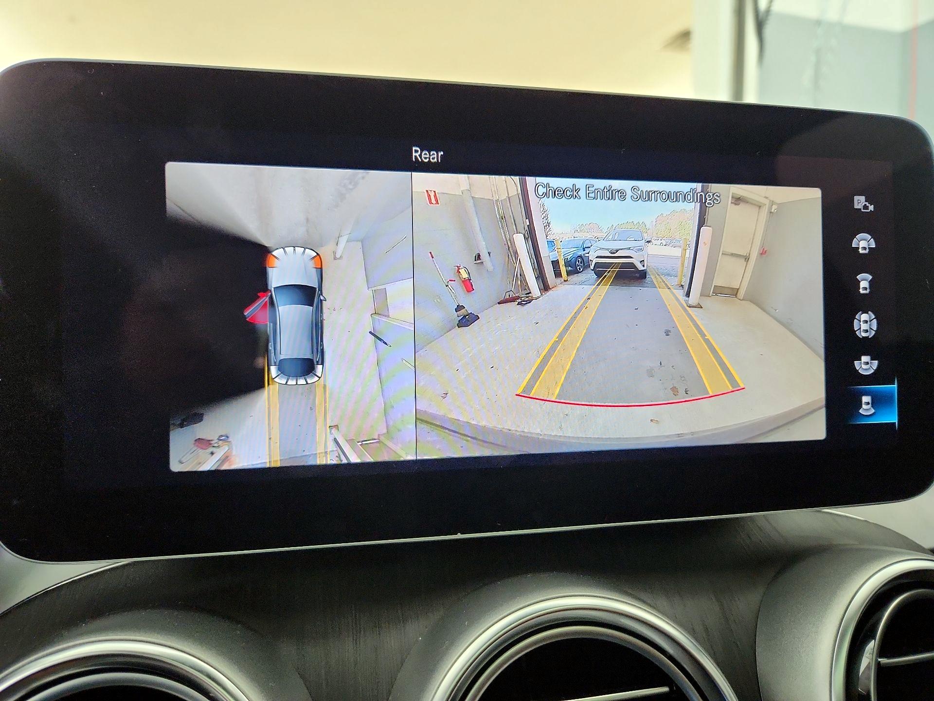 Thumbnail: 2023 Mercedes-Benz GLC - 15