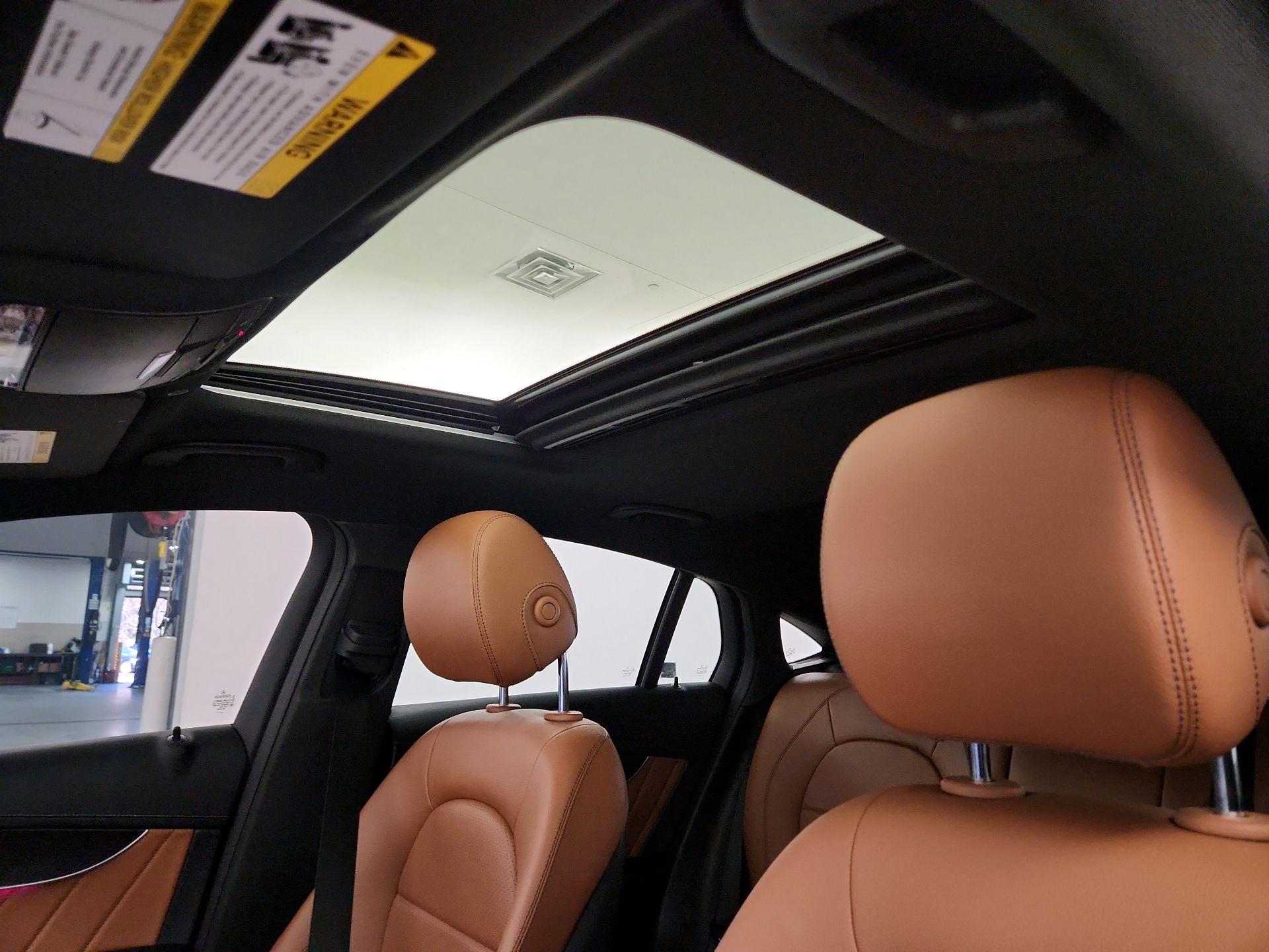 Thumbnail: 2023 Mercedes-Benz GLC - 20