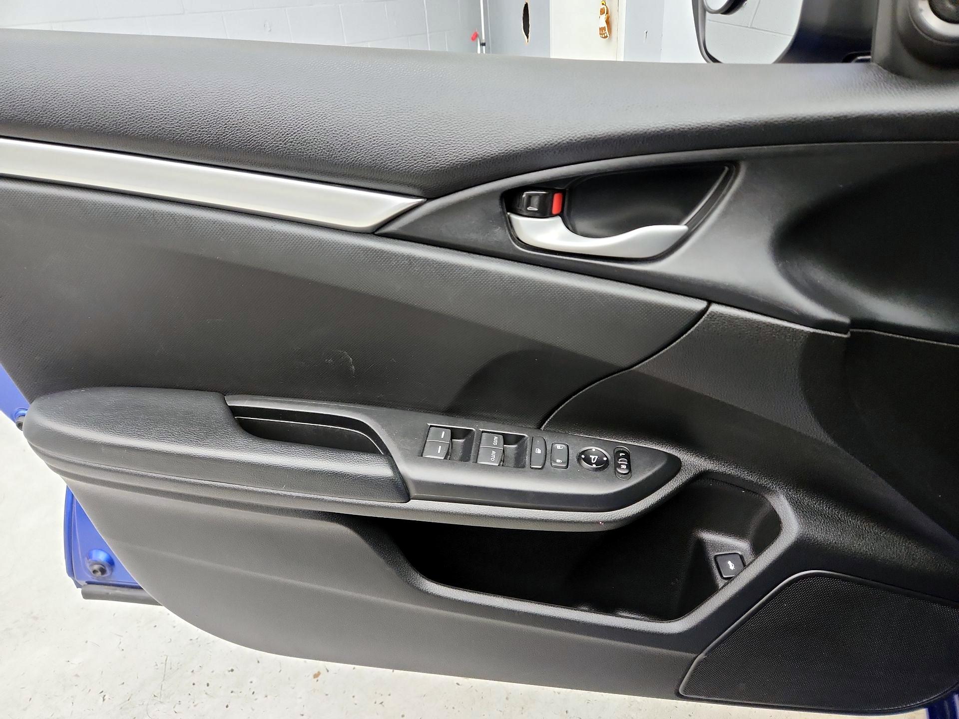 Thumbnail: 2020 Honda Civic - 12