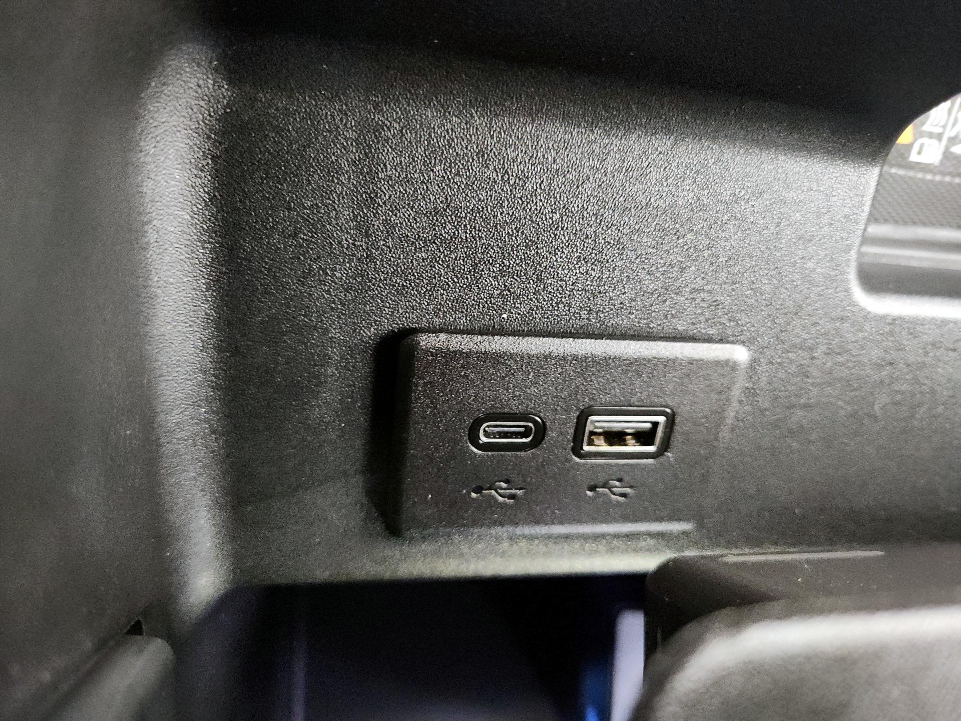 Thumbnail: 2024 Chevrolet Silverado 2500 - 19