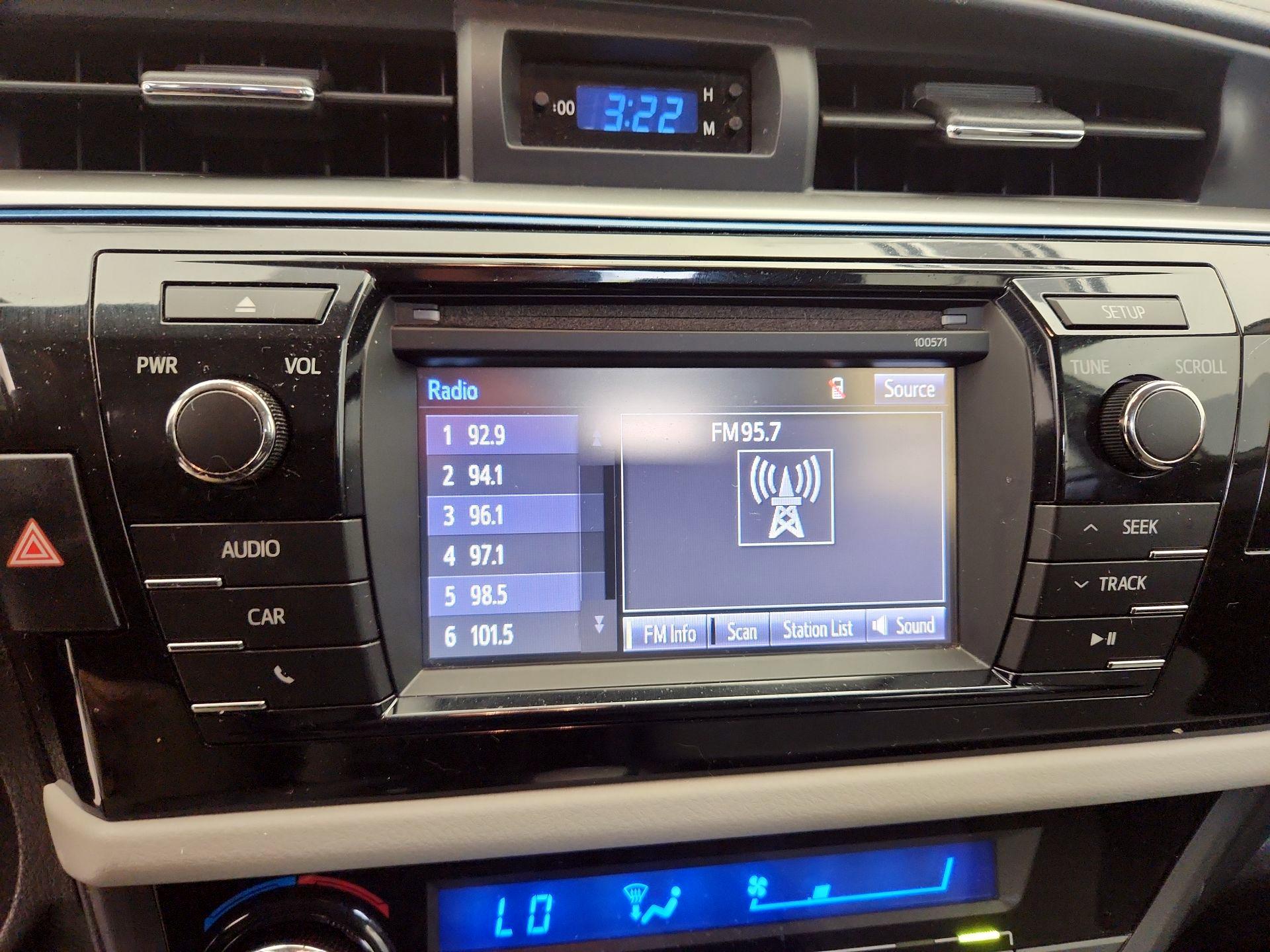 Thumbnail: 2016 Toyota Corolla - 15