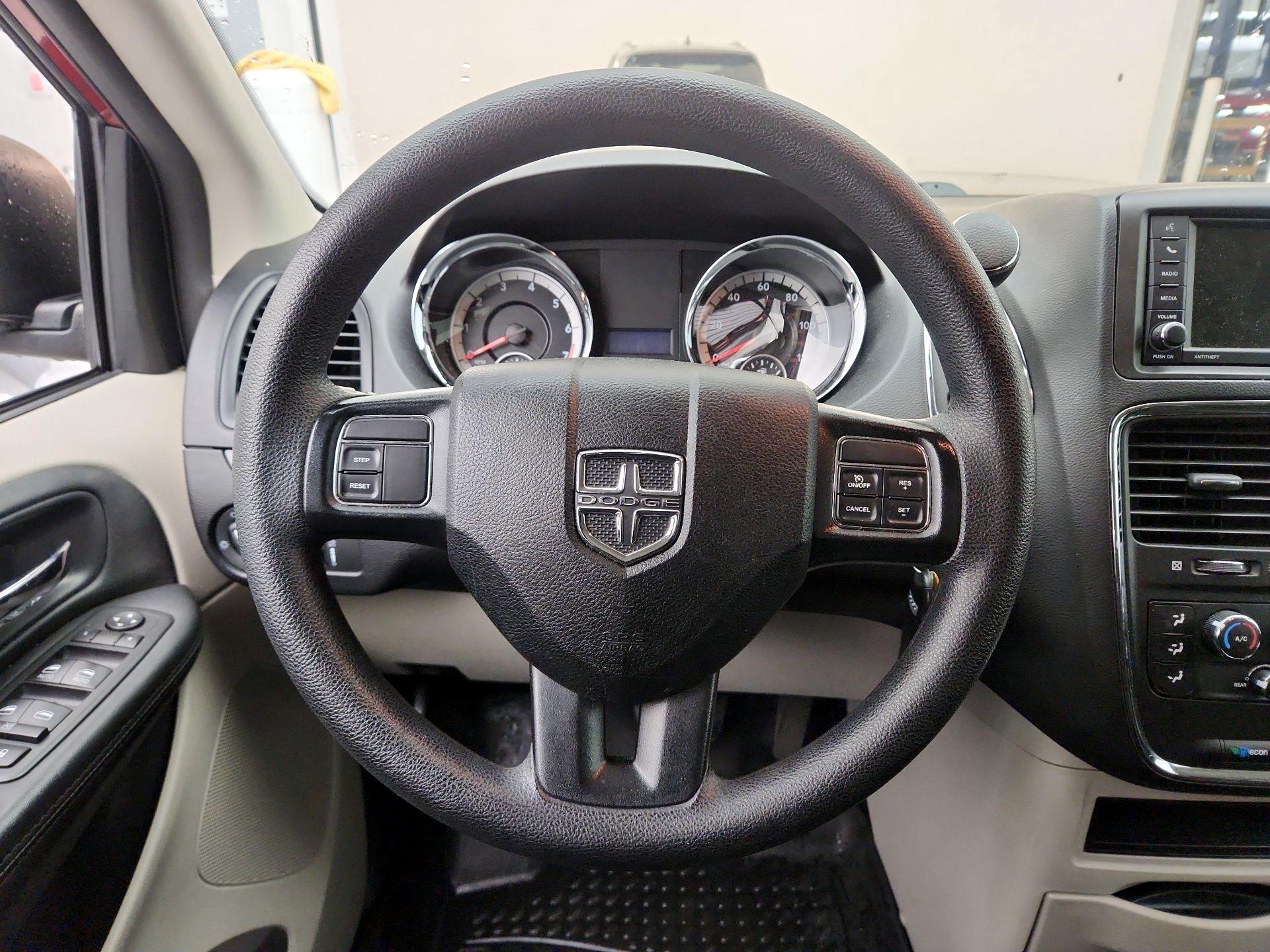 Thumbnail: 2018 Dodge Grand Caravan - 10