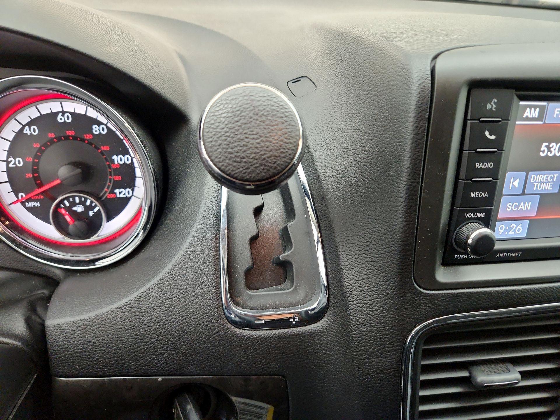 Thumbnail: 2018 Dodge Grand Caravan - 17