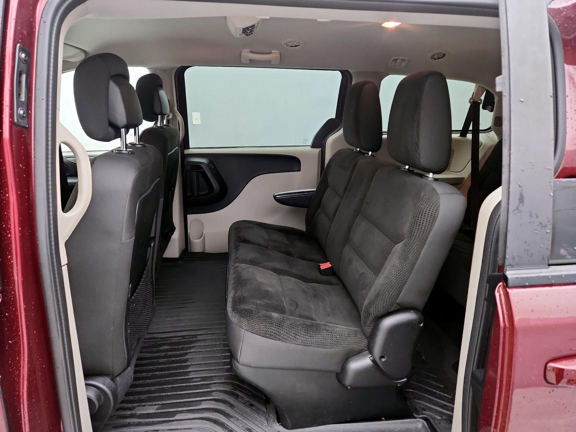 Thumbnail: 2018 Dodge Grand Caravan - 18