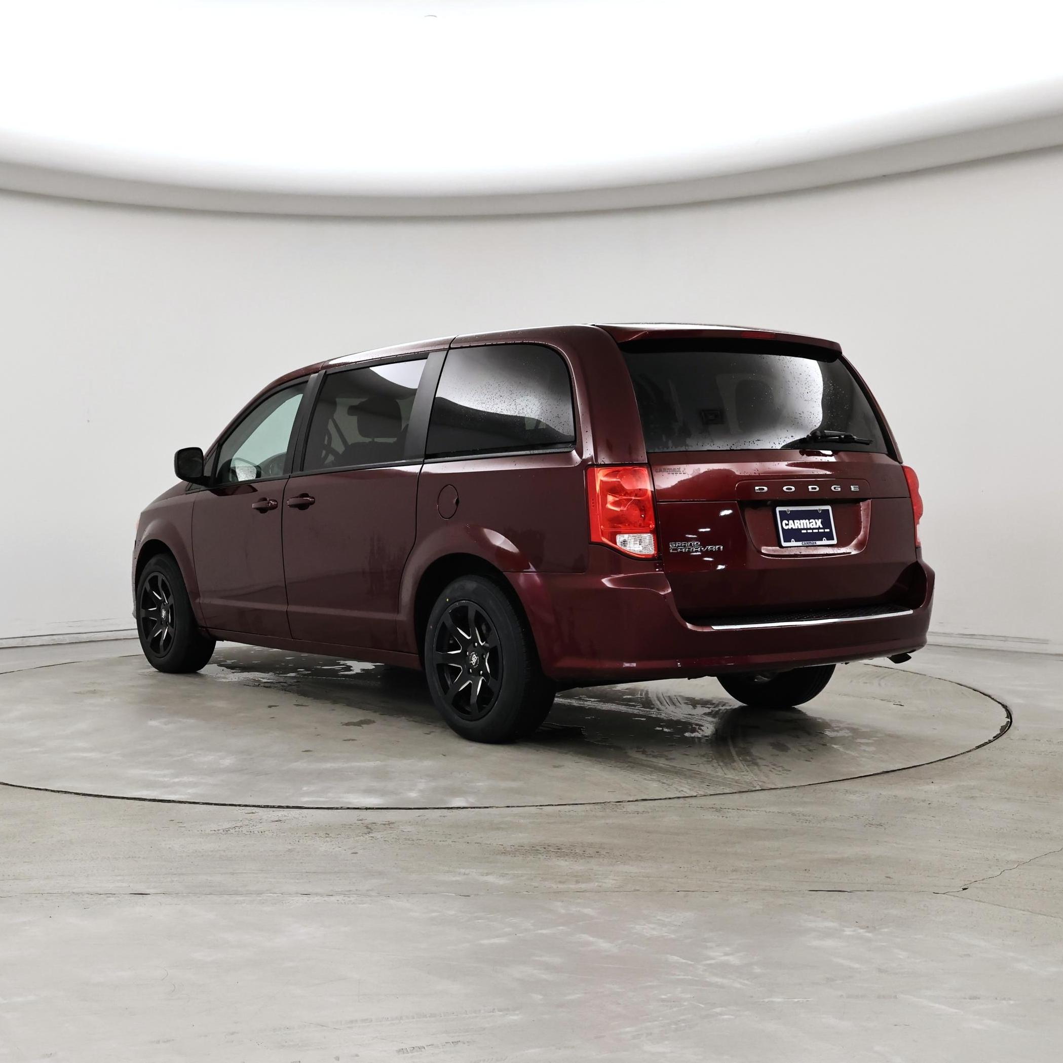 Thumbnail: 2018 Dodge Grand Caravan - 2