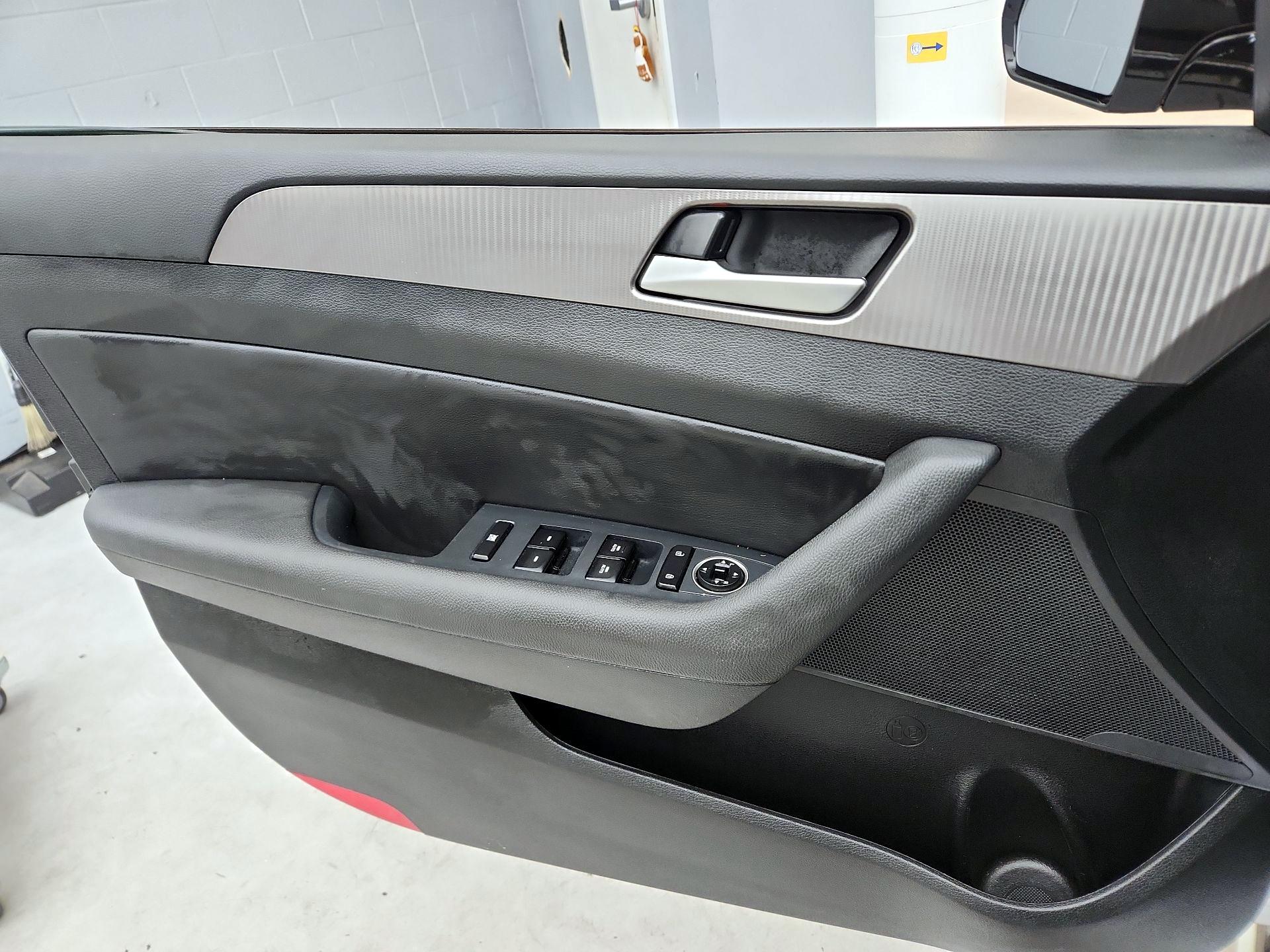 Thumbnail: 2018 Hyundai Sonata - 12