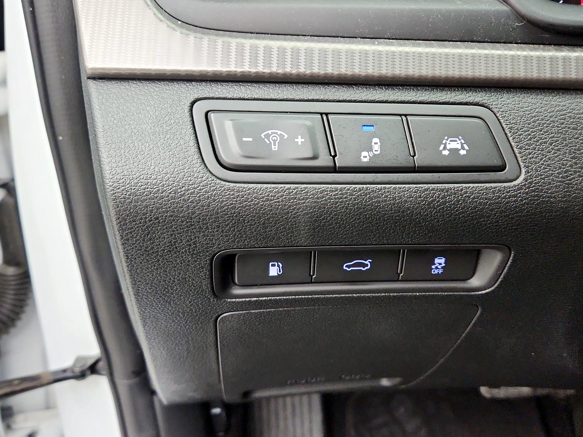 Thumbnail: 2018 Hyundai Sonata - 13