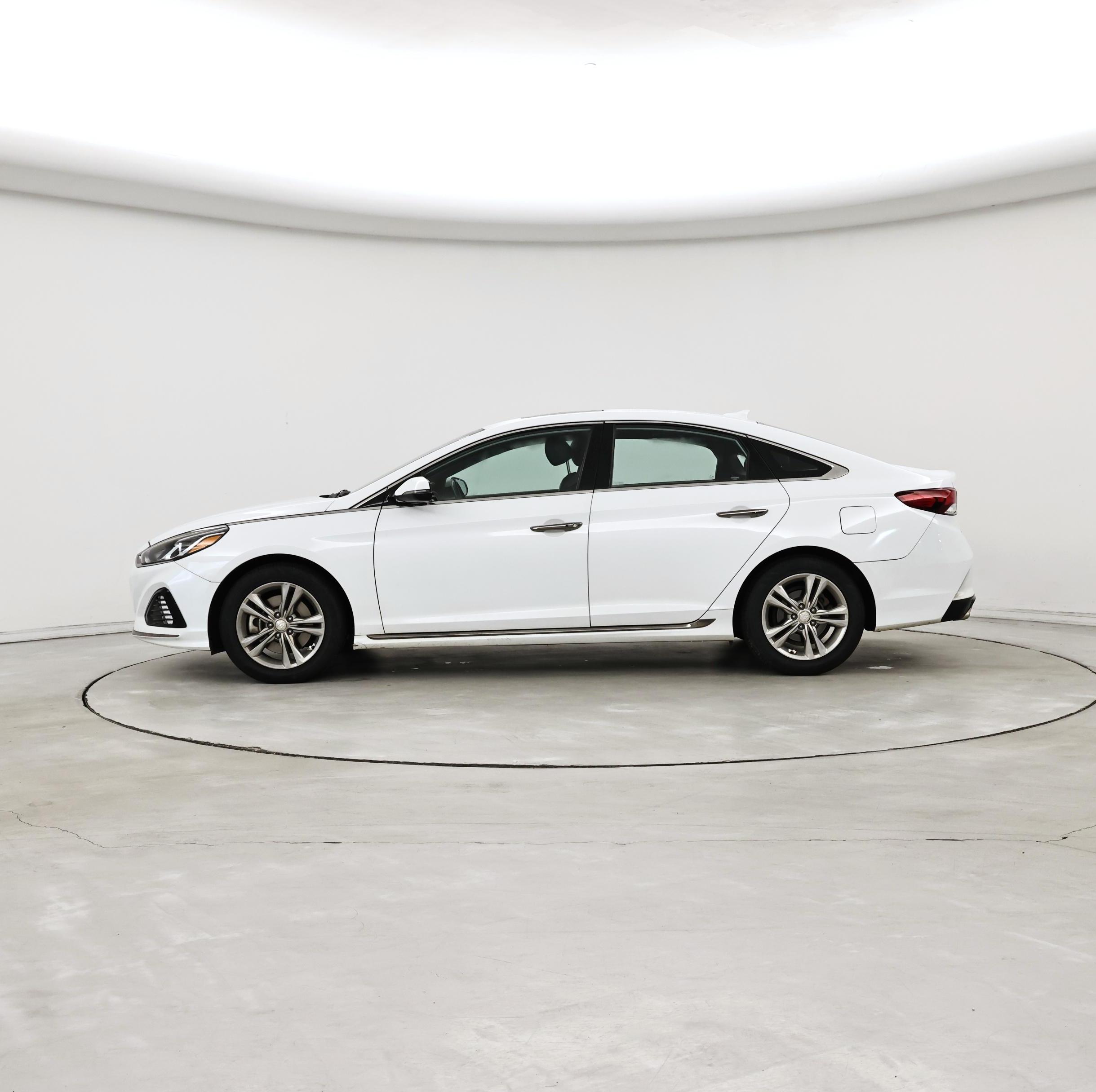 Thumbnail: 2018 Hyundai Sonata - 3