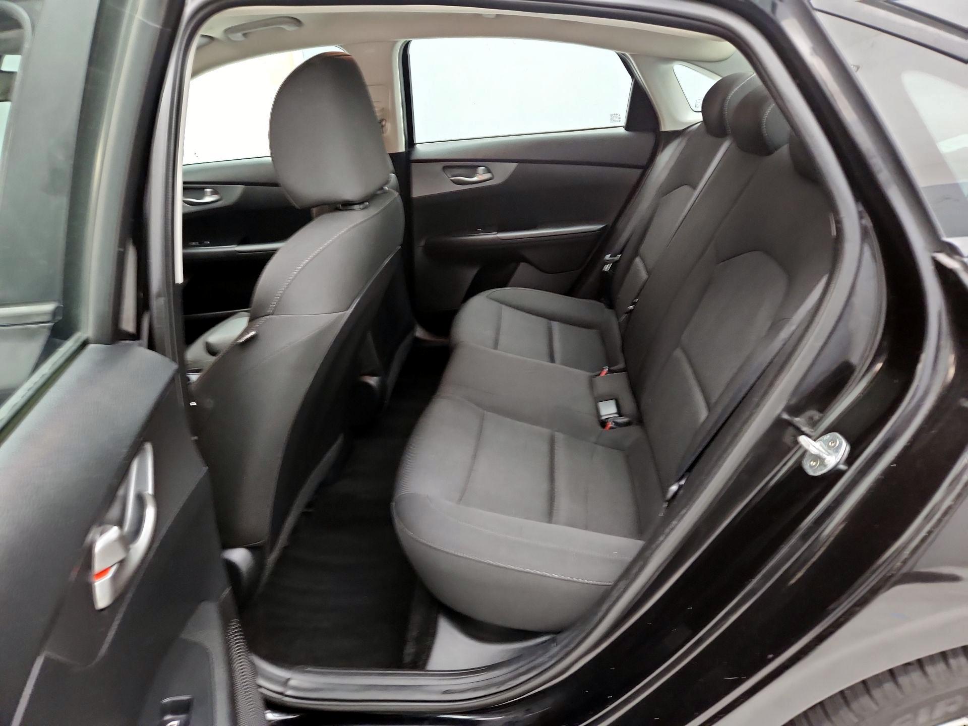 Thumbnail: 2021 Kia Forte - 19