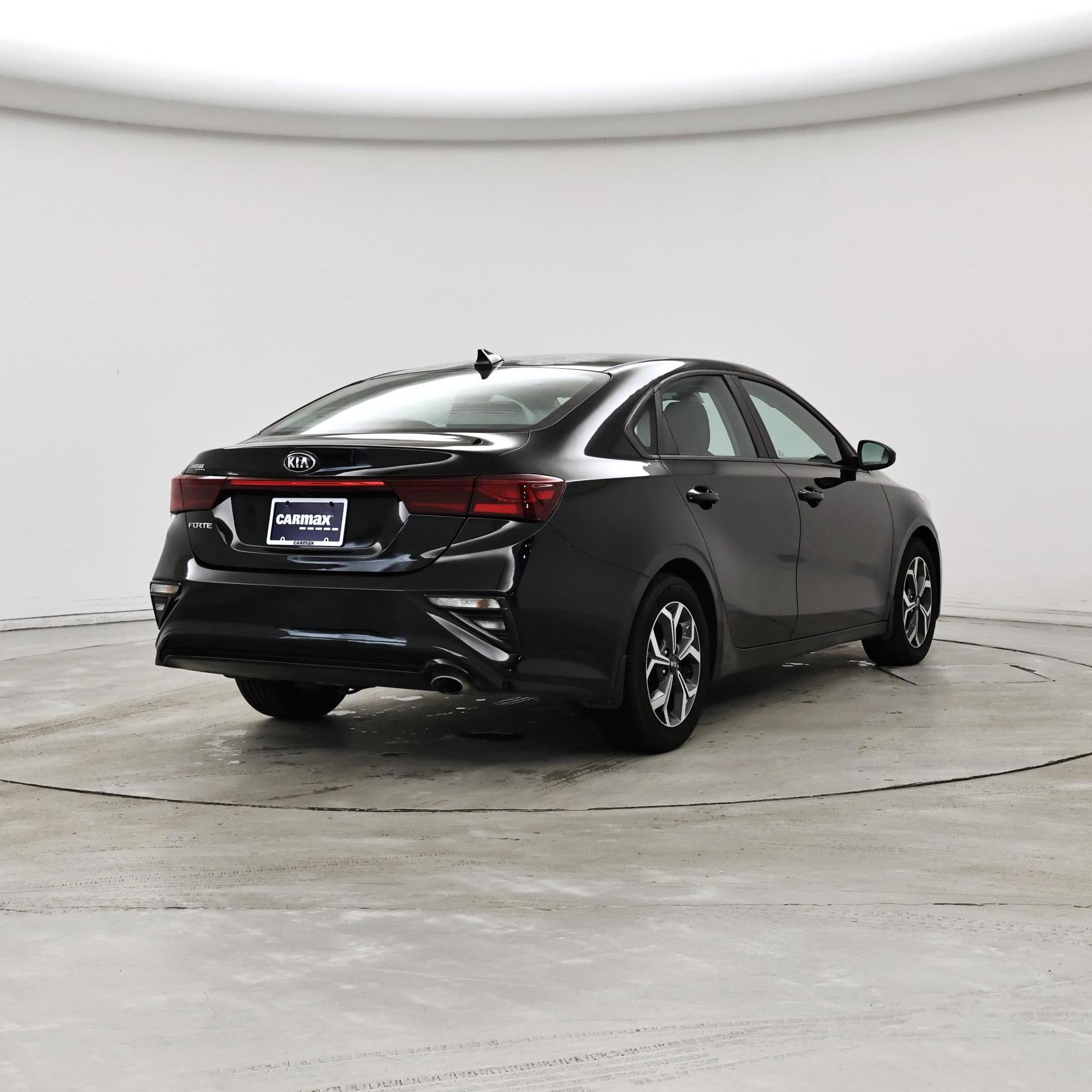 Thumbnail: 2021 Kia Forte - 8