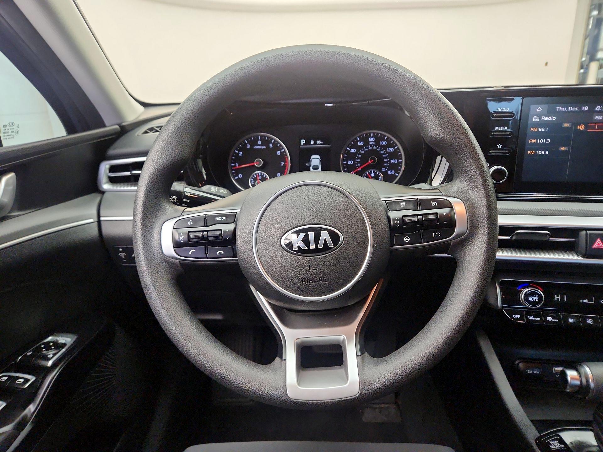 Thumbnail: 2021 Kia K5 - 10