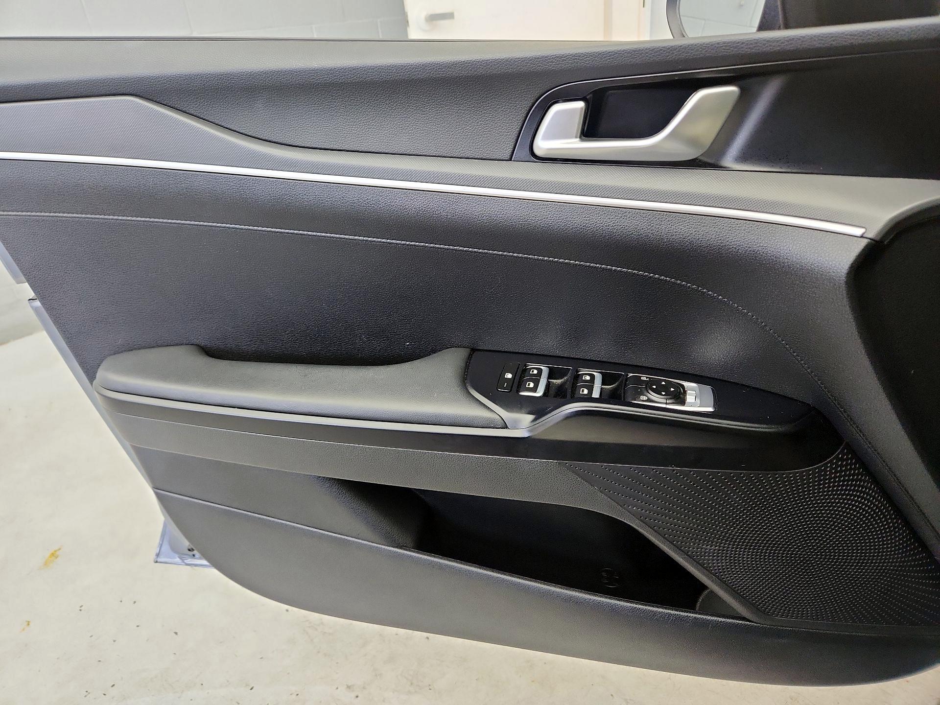 Thumbnail: 2021 Kia K5 - 12