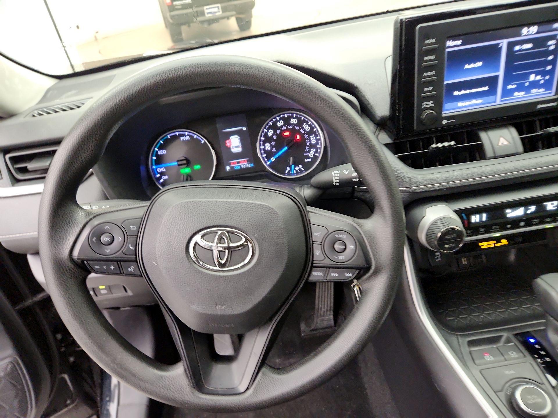 Thumbnail: 2022 Toyota RAV4 - 10