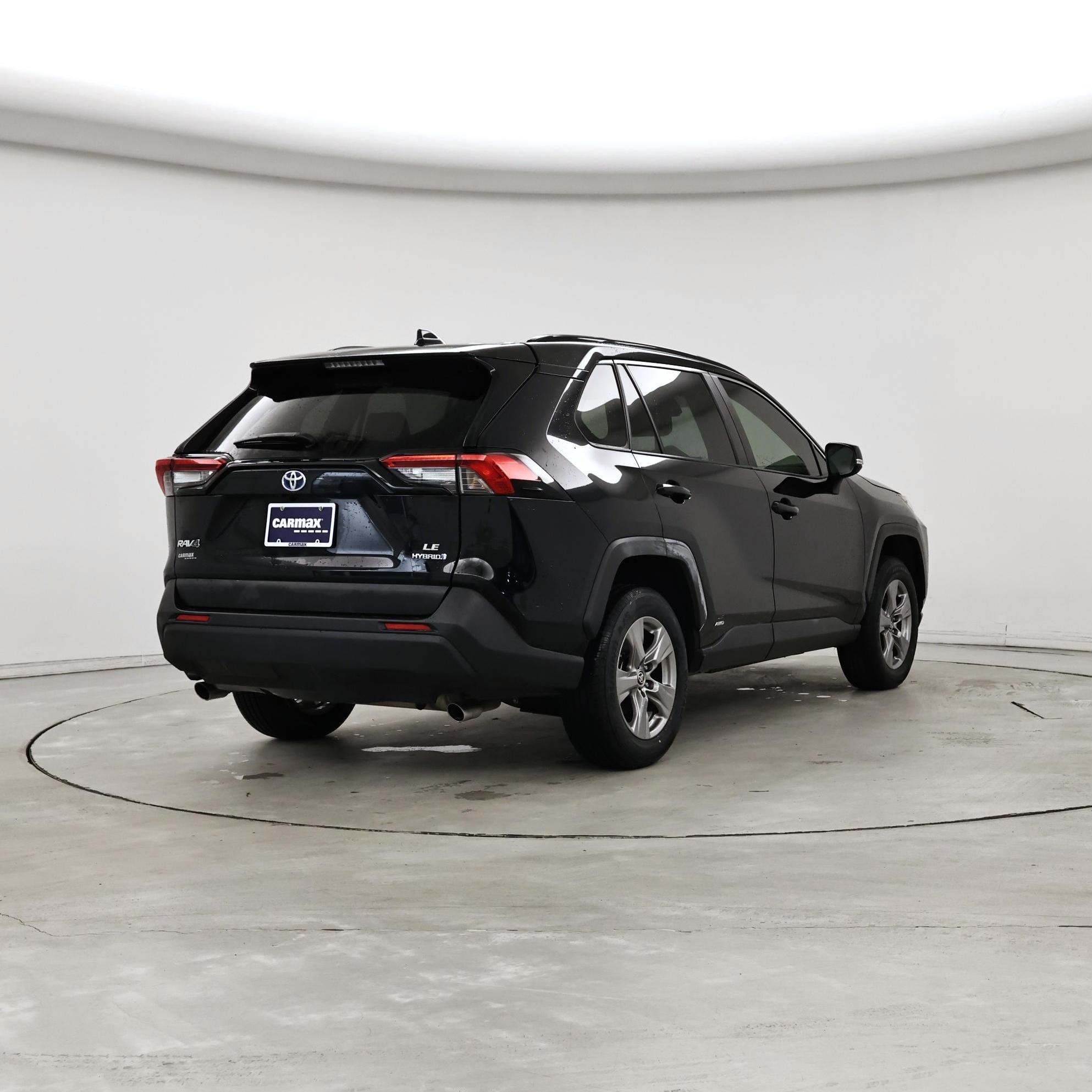 Thumbnail: 2022 Toyota RAV4 - 8