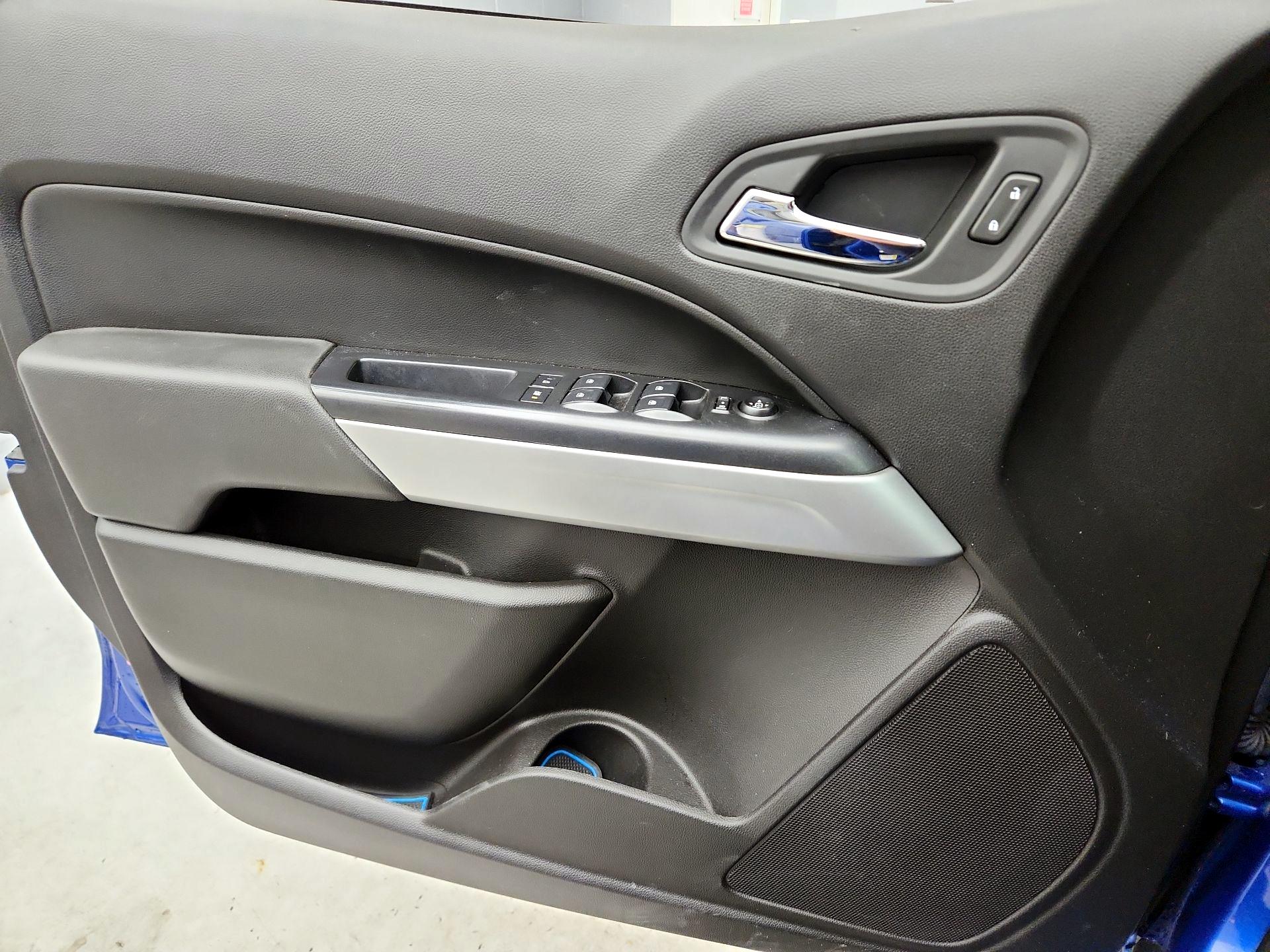 Thumbnail: 2019 Chevrolet Colorado - 12