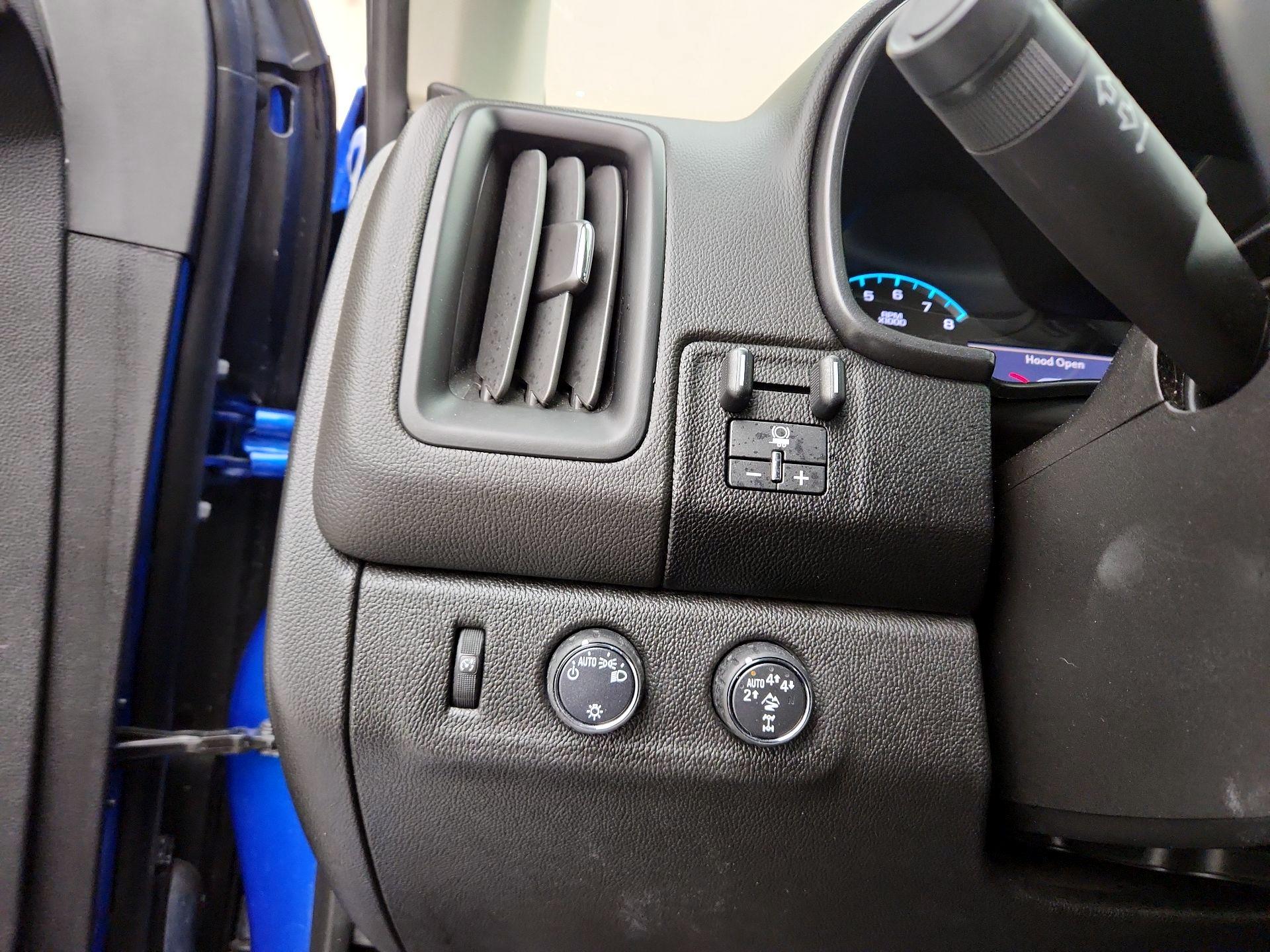 Thumbnail: 2019 Chevrolet Colorado - 13