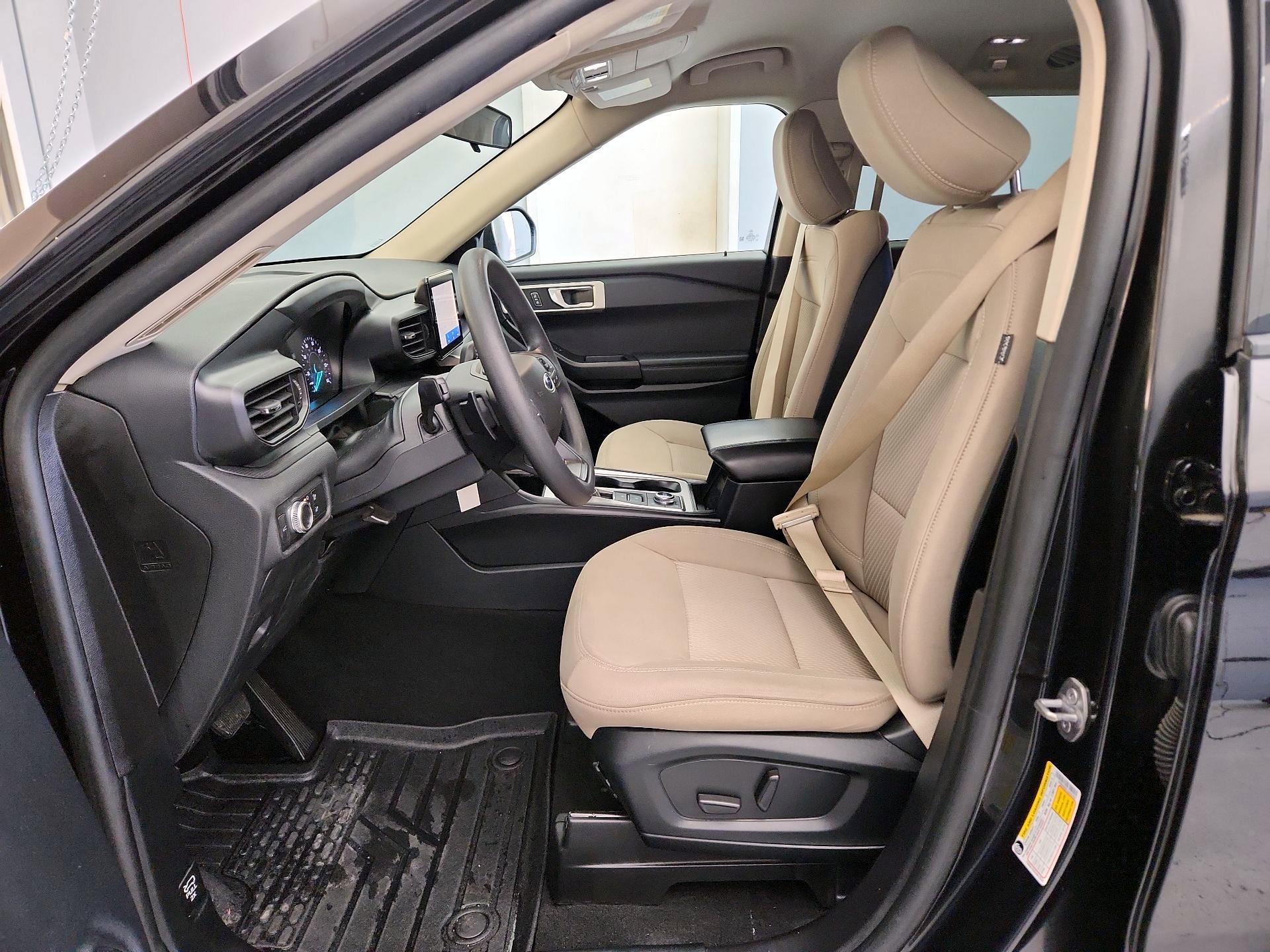 Thumbnail: 2020 Ford Explorer - 11