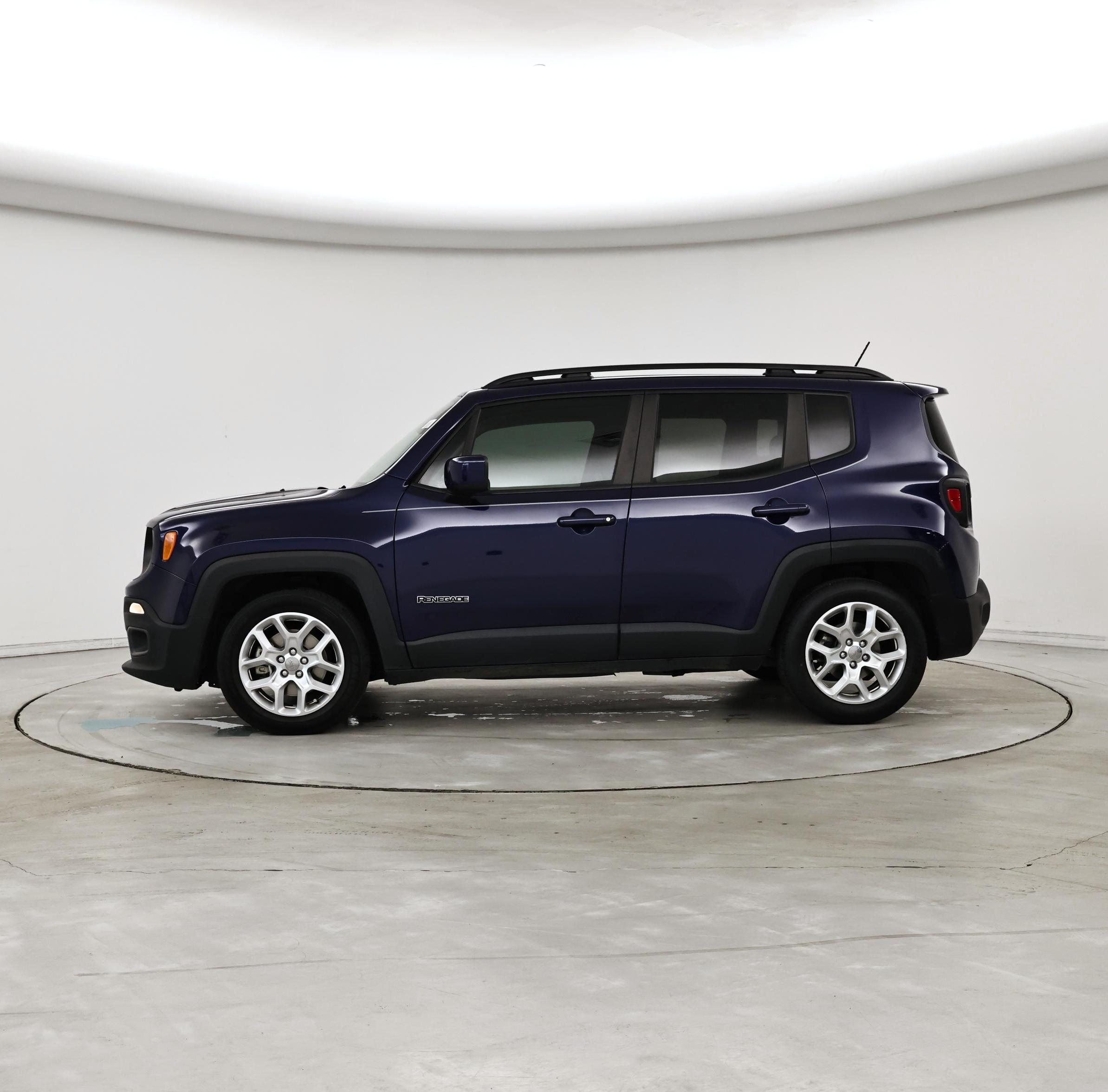 Thumbnail: 2017 Jeep Renegade - 3