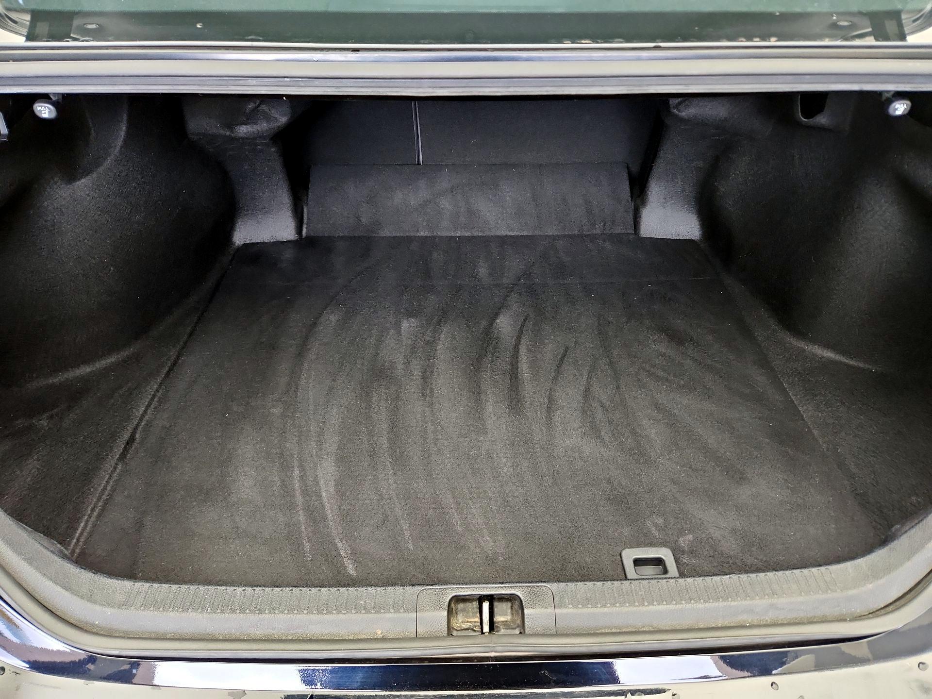 Thumbnail: 2020 Toyota Camry - 20