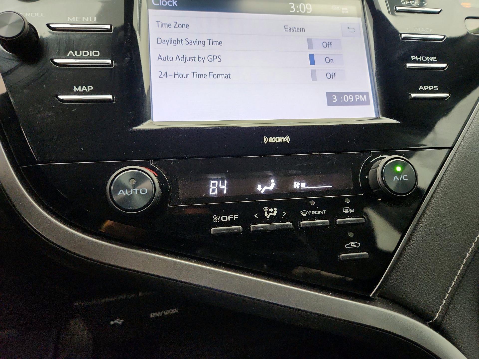 Thumbnail: 2020 Toyota Camry - 16