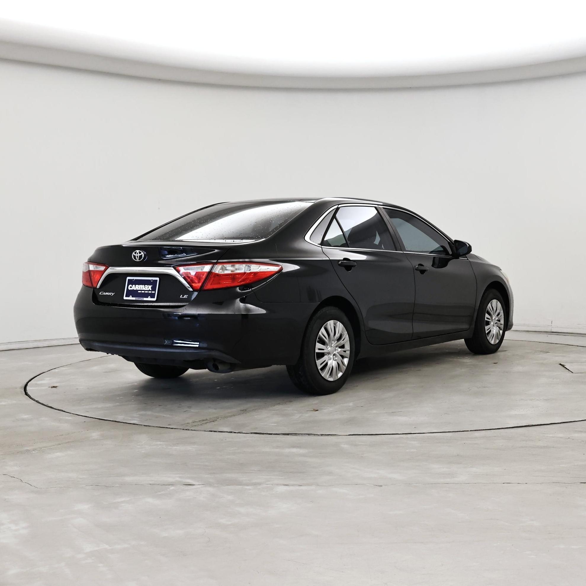 Thumbnail: 2015 Toyota Camry - 8