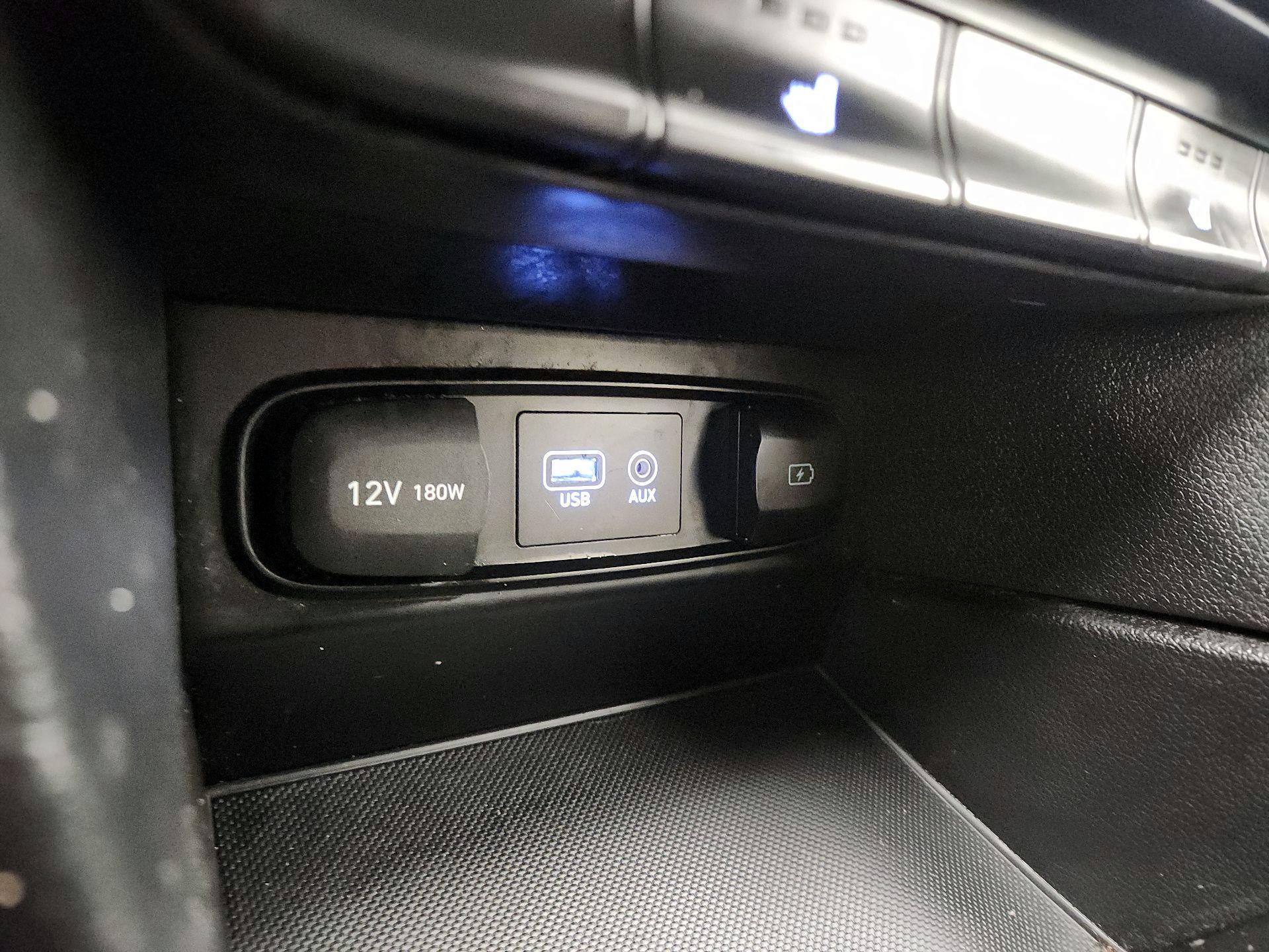 Thumbnail: 2020 Hyundai Santa Fe - 18