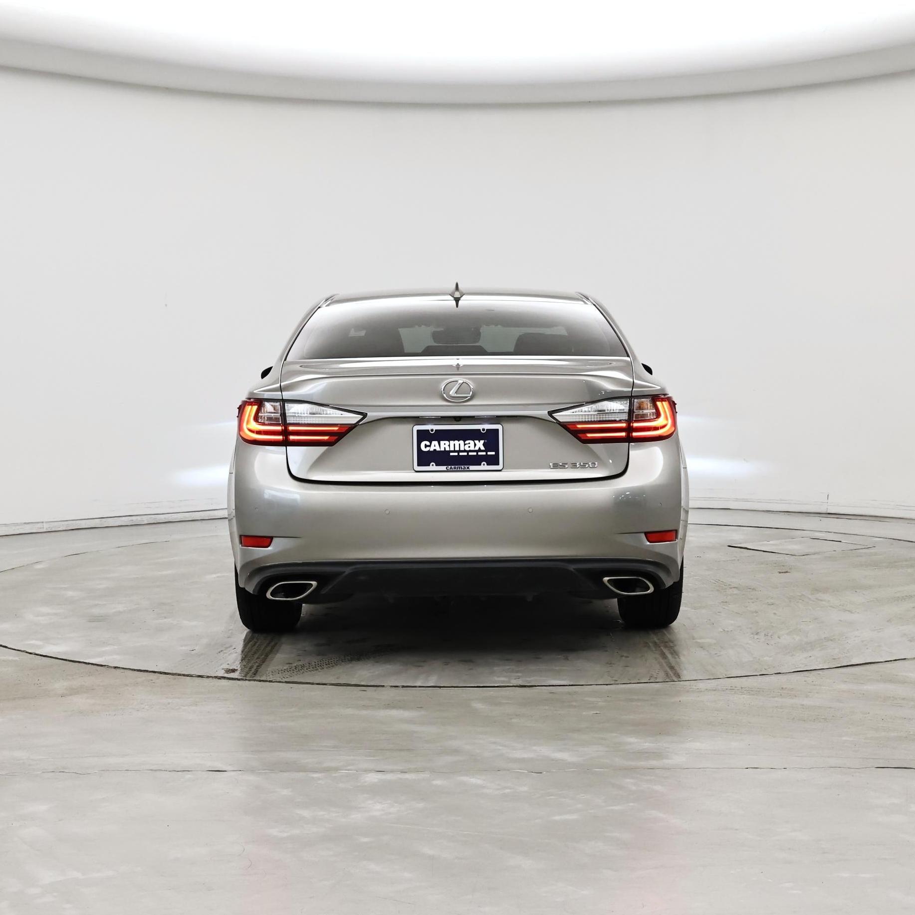 Thumbnail: 2018 Lexus ES - 6