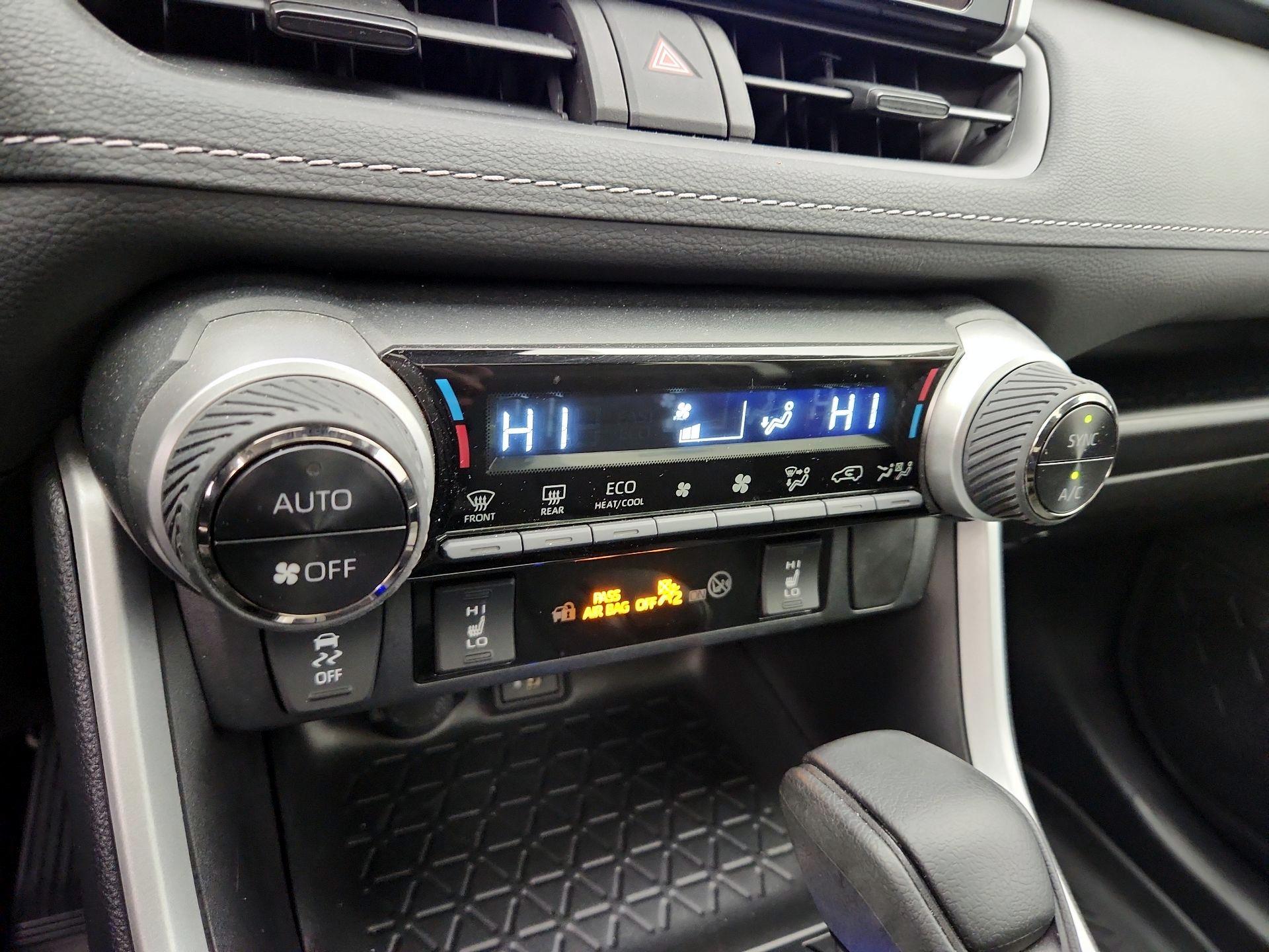 Thumbnail: 2024 Toyota RAV4 - 16