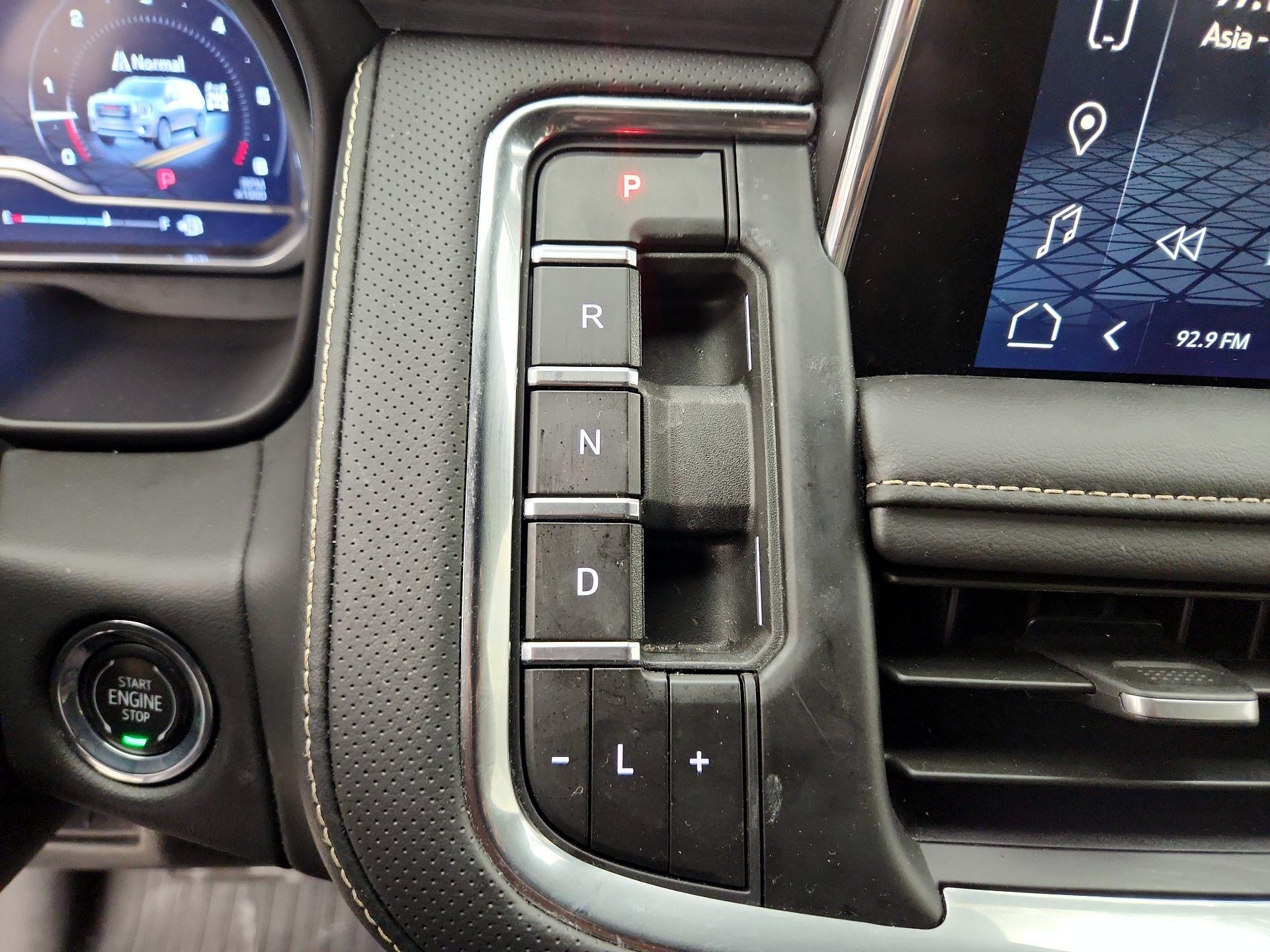 Thumbnail: 2023 GMC Yukon - 18