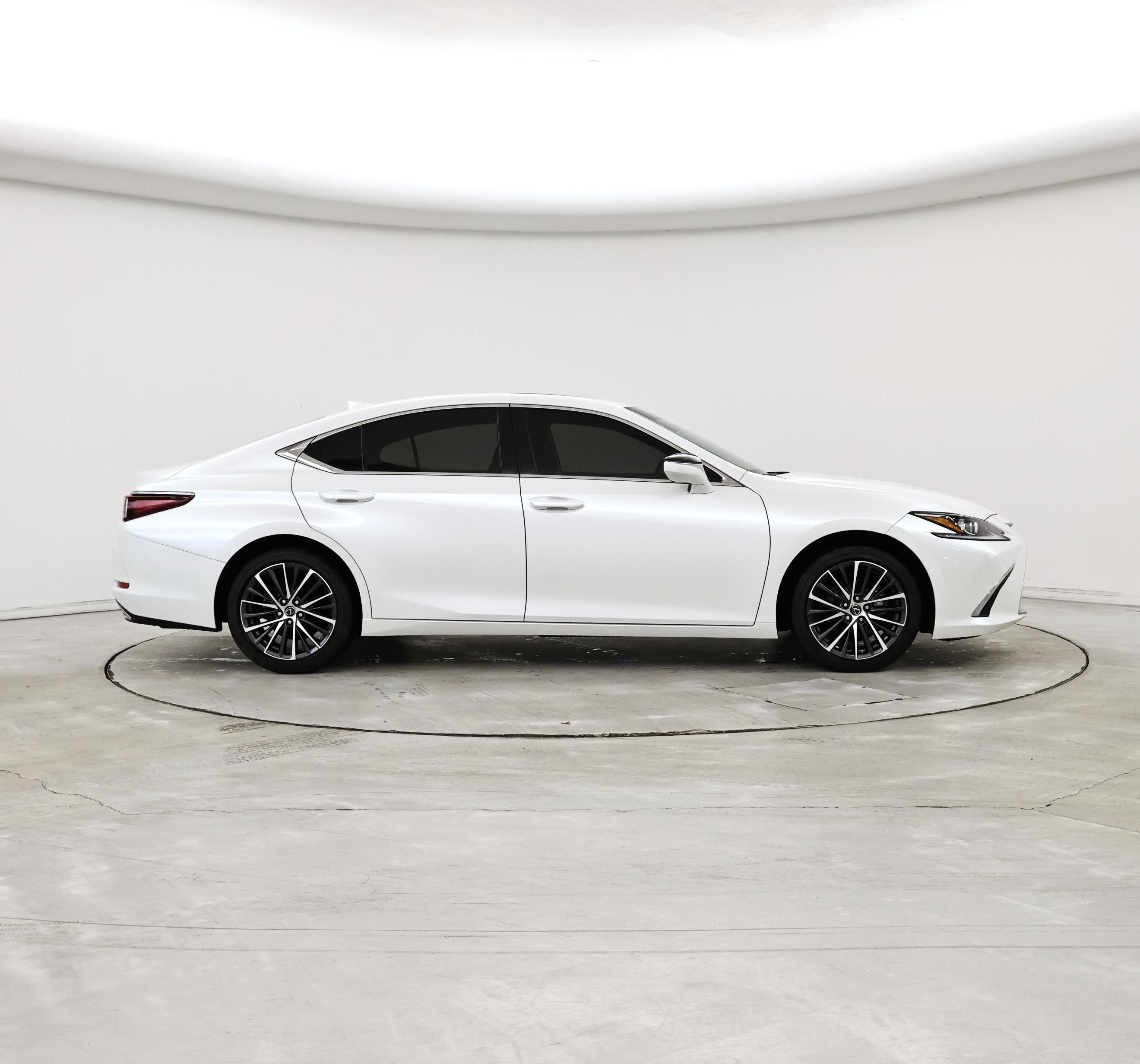 Thumbnail: 2023 Lexus ES - 7