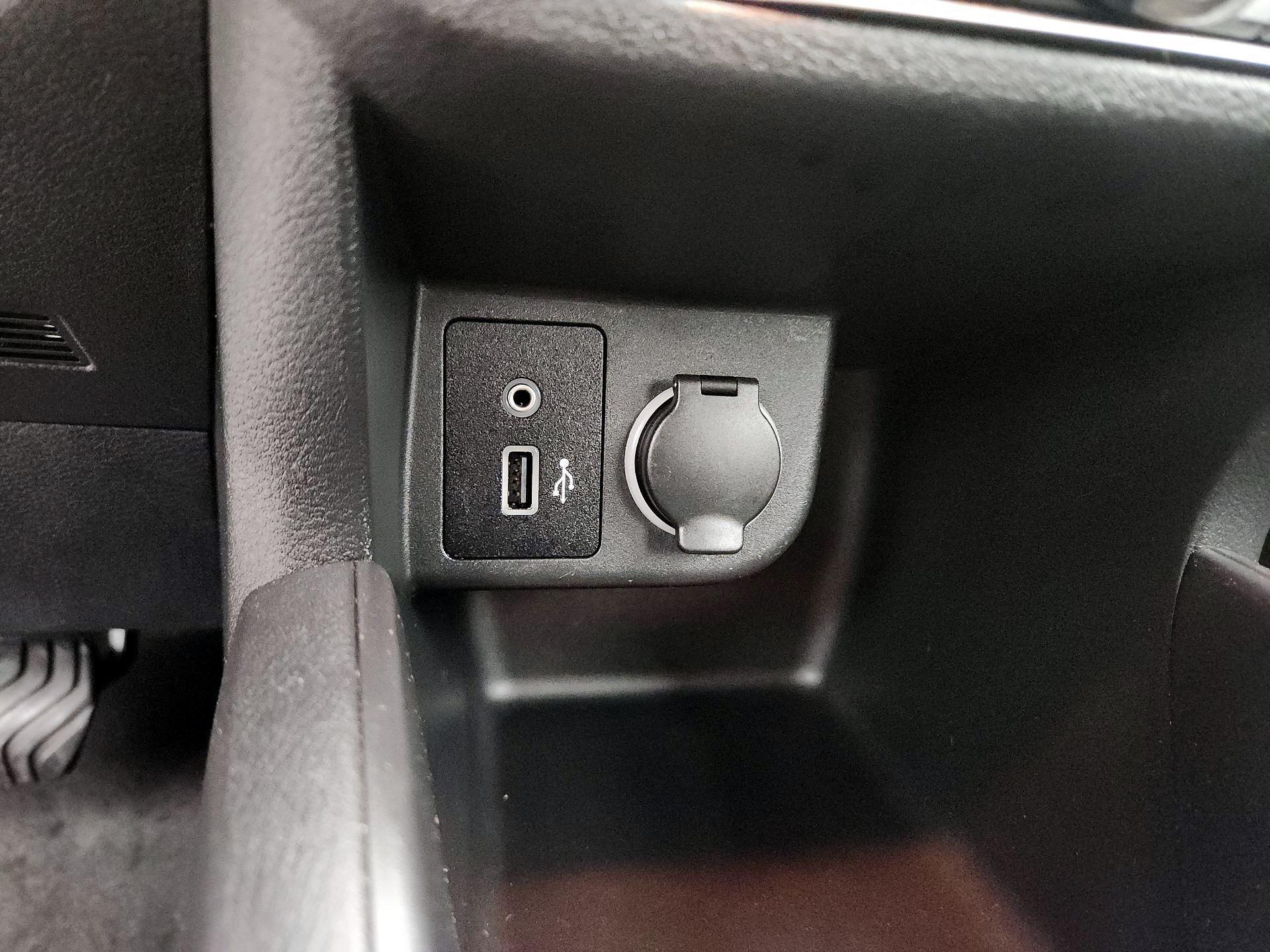 Thumbnail: 2021 Nissan Kicks - 18