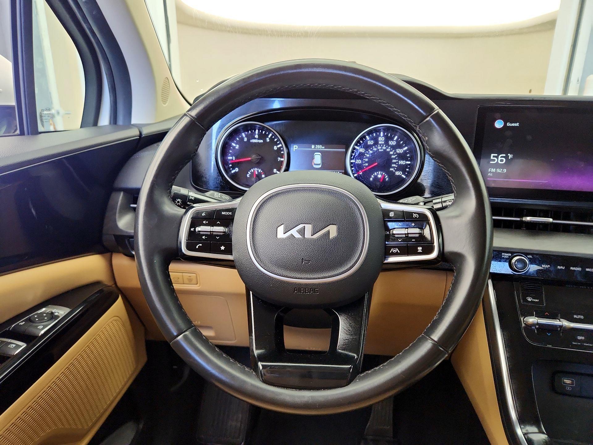 Thumbnail: 2022 Kia Carnival - 10