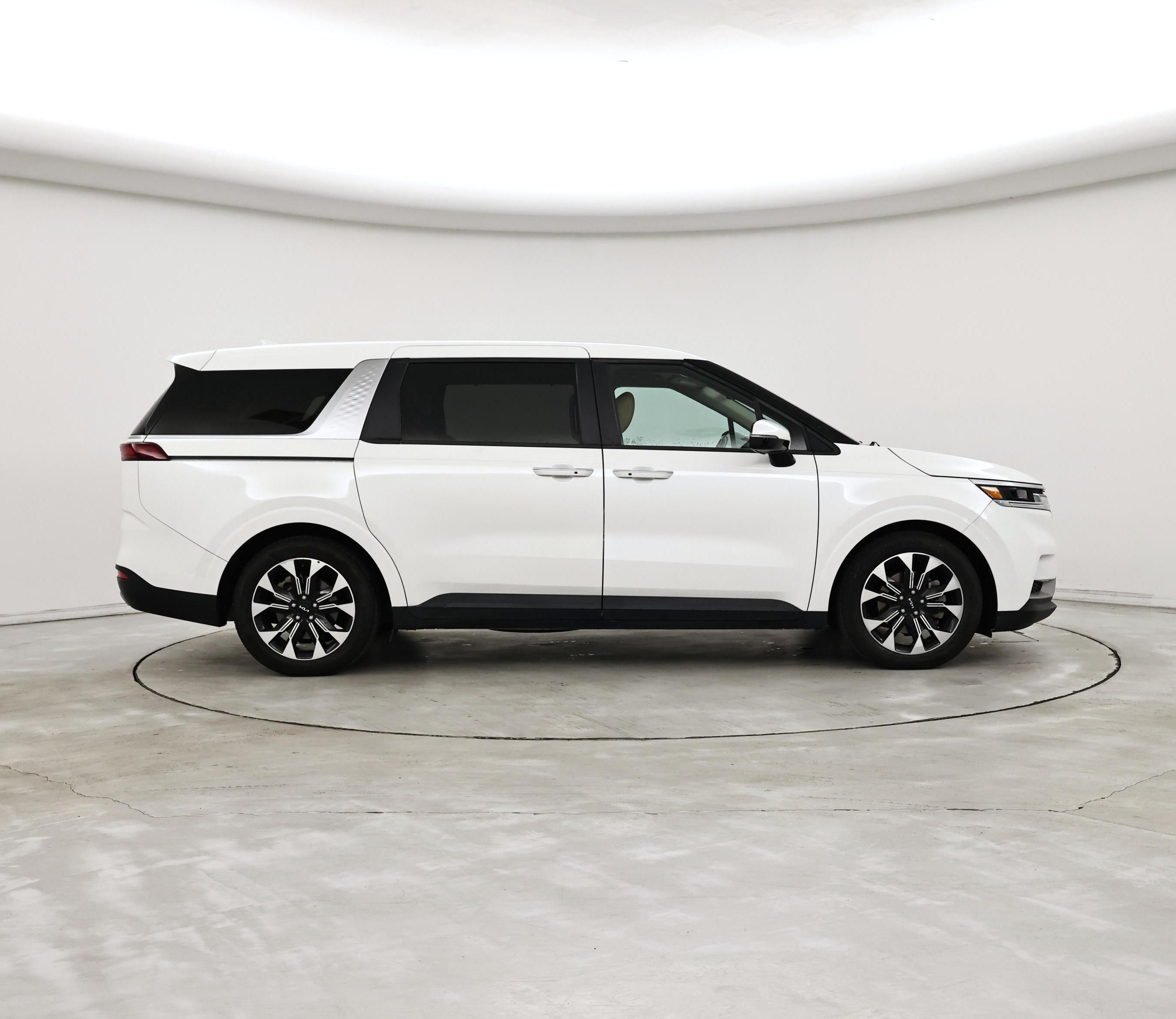 Thumbnail: 2022 Kia Carnival - 7