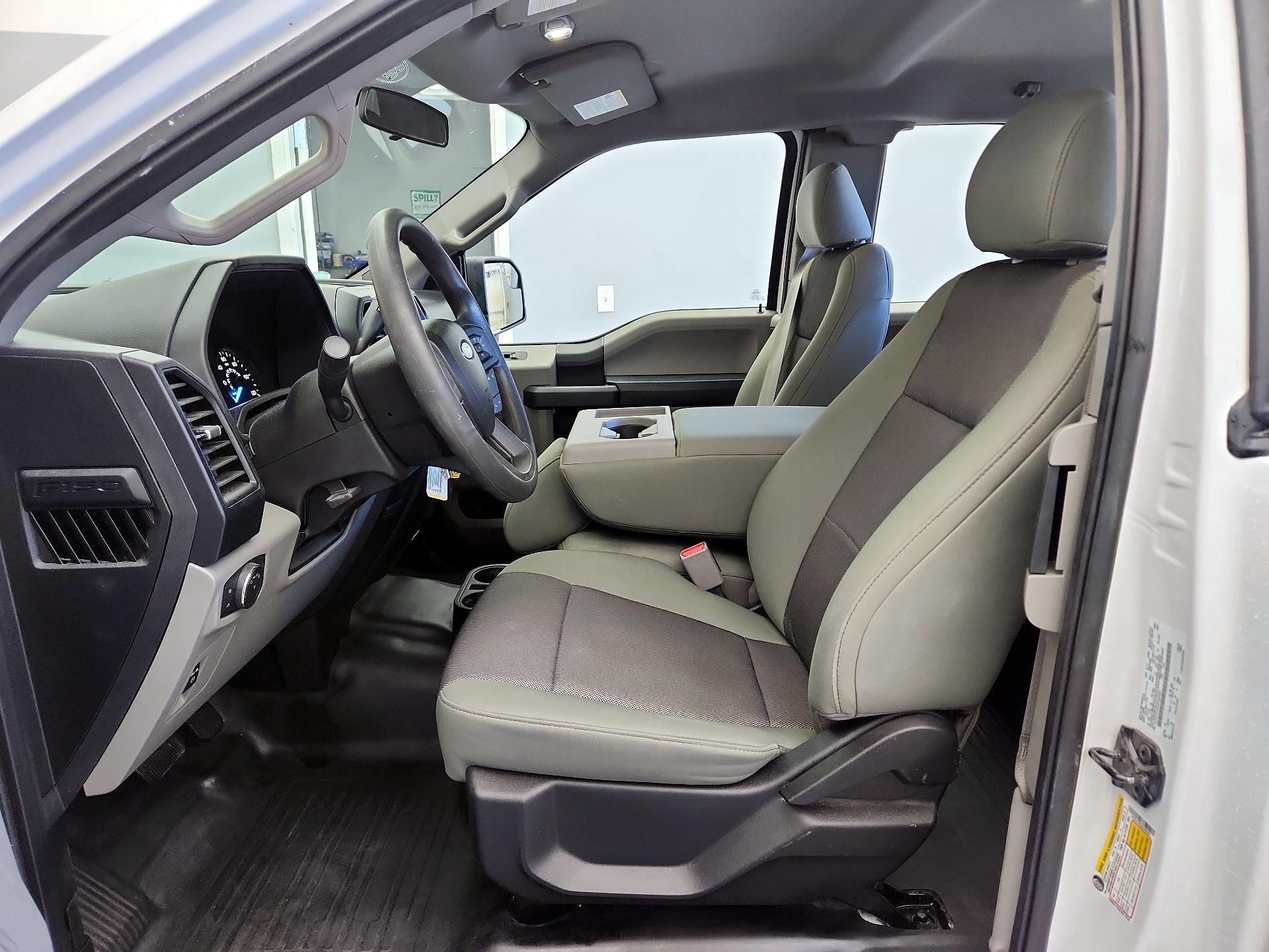 Thumbnail: 2016 Ford F-150 - 11