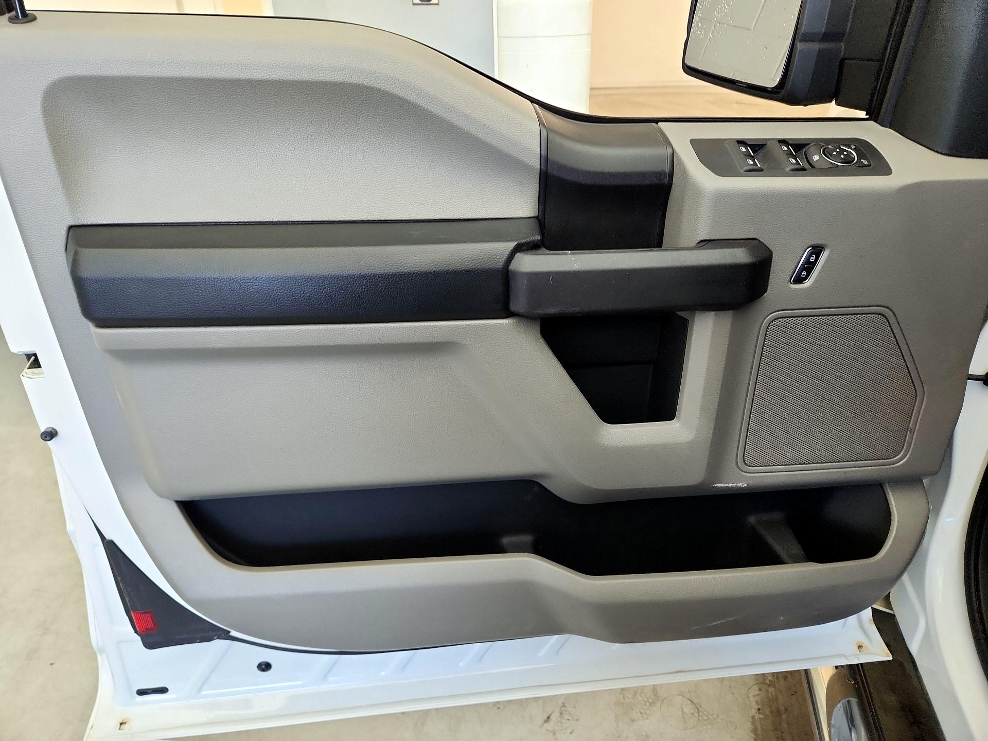 Thumbnail: 2016 Ford F-150 - 12