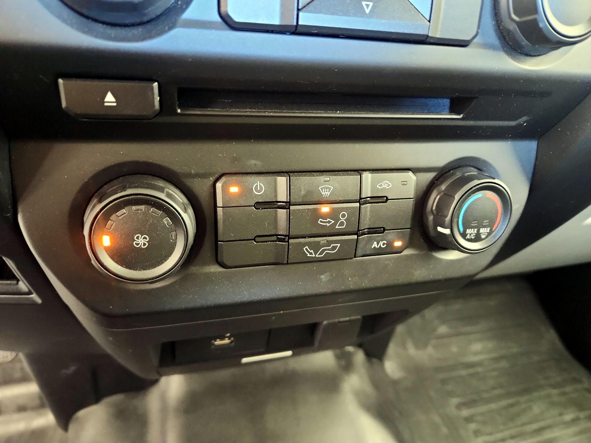 Thumbnail: 2016 Ford F-150 - 15