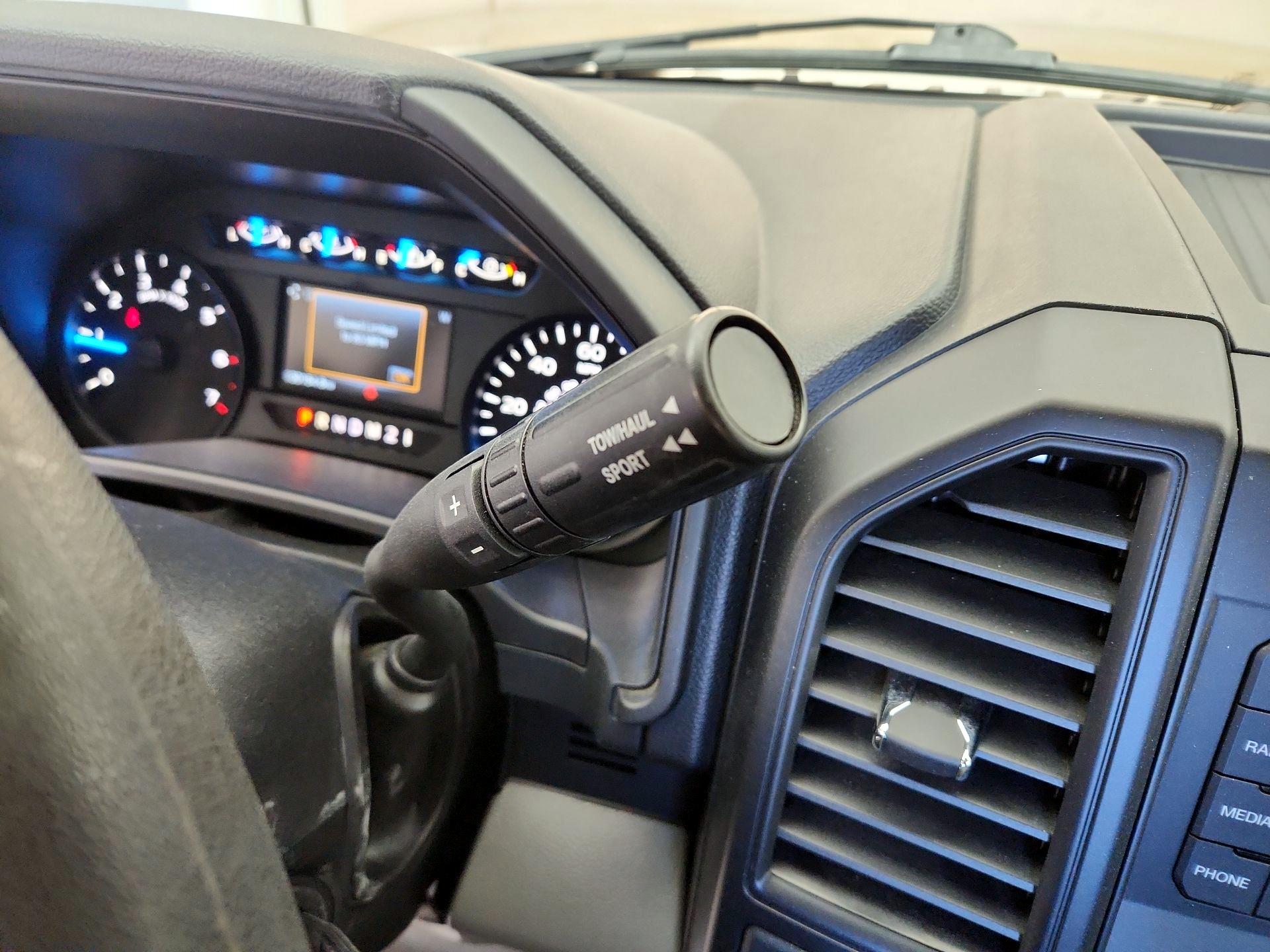 Thumbnail: 2016 Ford F-150 - 16