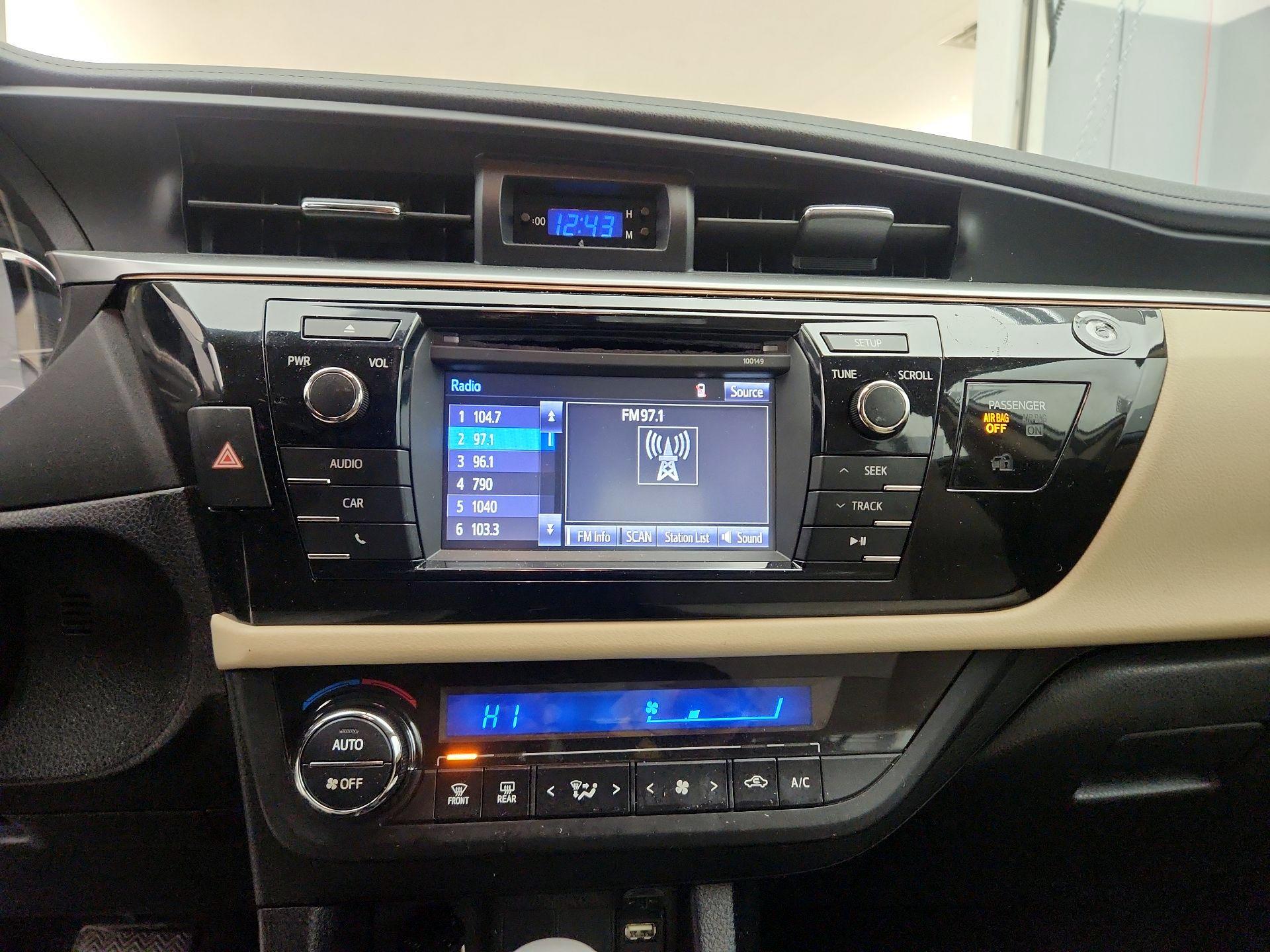 Thumbnail: 2014 Toyota Corolla - 14