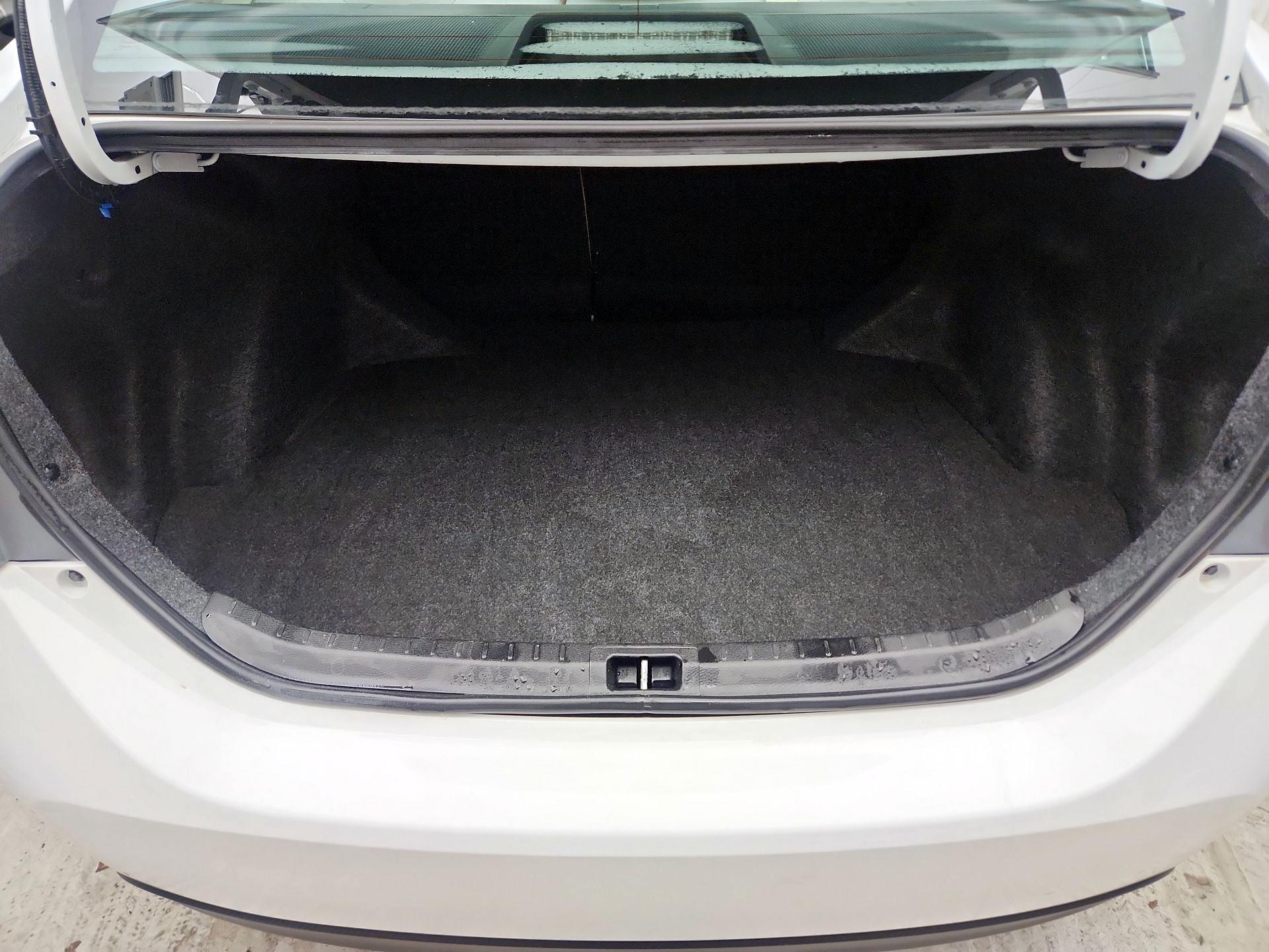 Thumbnail: 2014 Toyota Corolla - 19