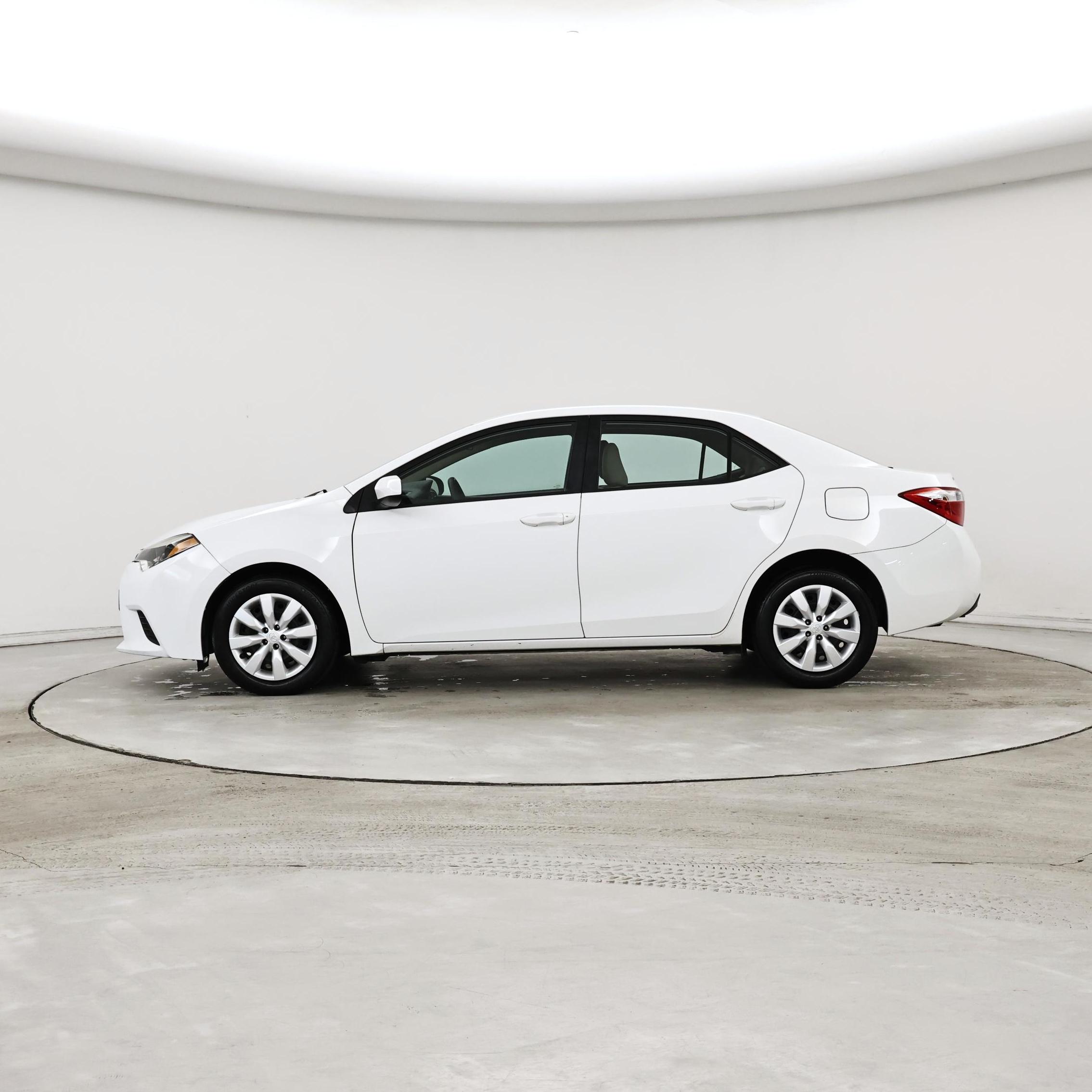 Thumbnail: 2014 Toyota Corolla - 3